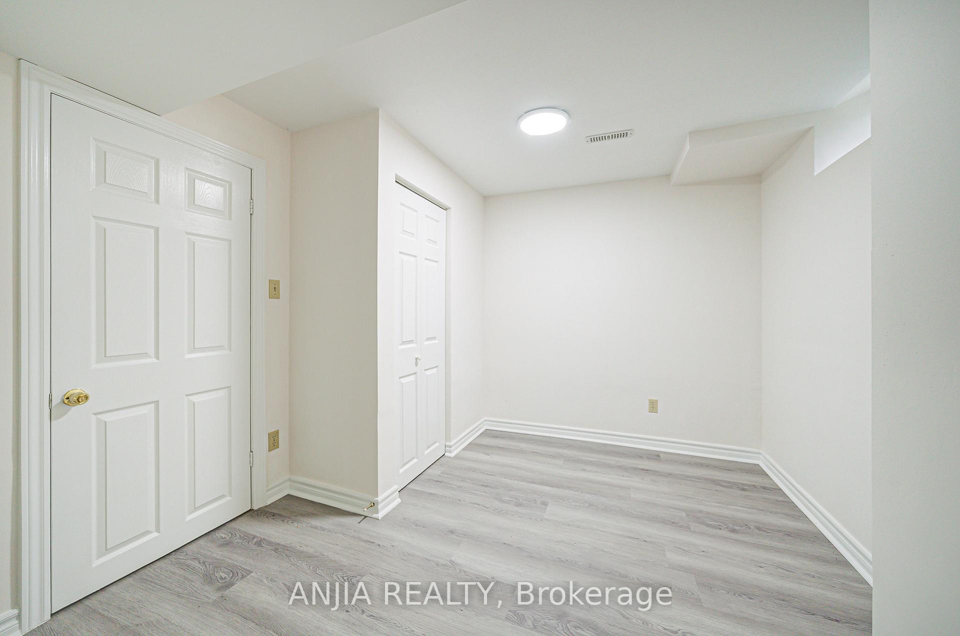 Photo 39 of 203 Milliken Meadows Drive, Markham, Milliken Mills West — HOMEH