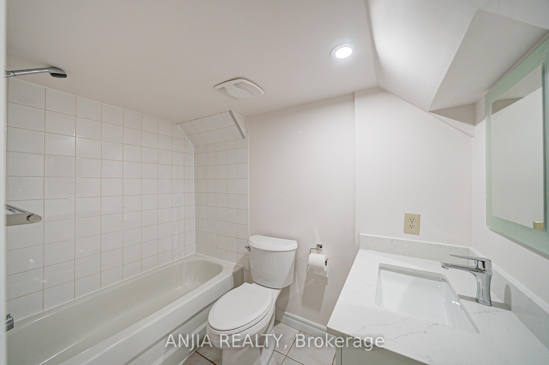 Photo 41 of 203 Milliken Meadows Drive, Markham, Milliken Mills West — HOMEH