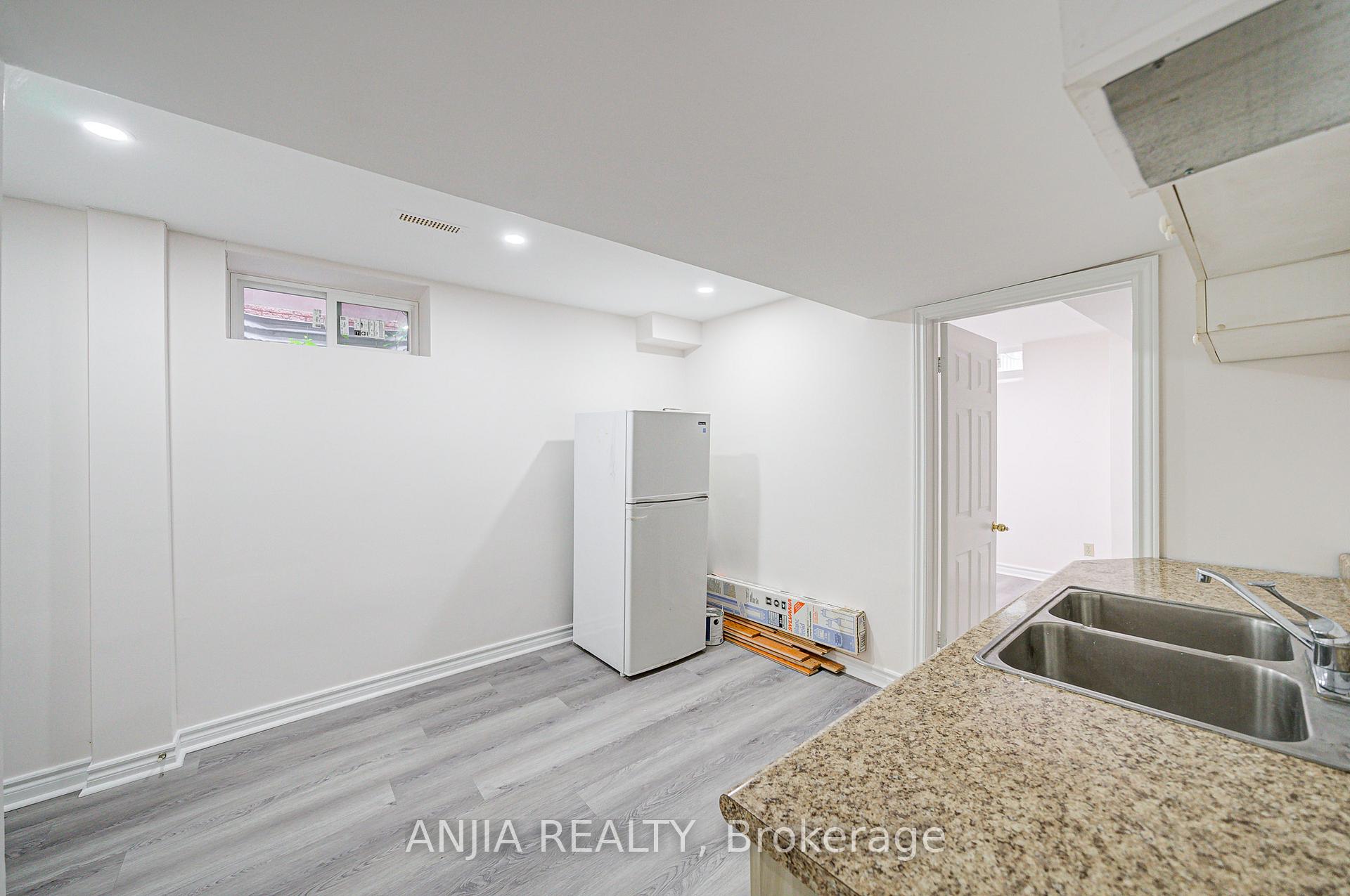 Photo 42 of 203 Milliken Meadows Drive, Markham, Milliken Mills West — HOMEH