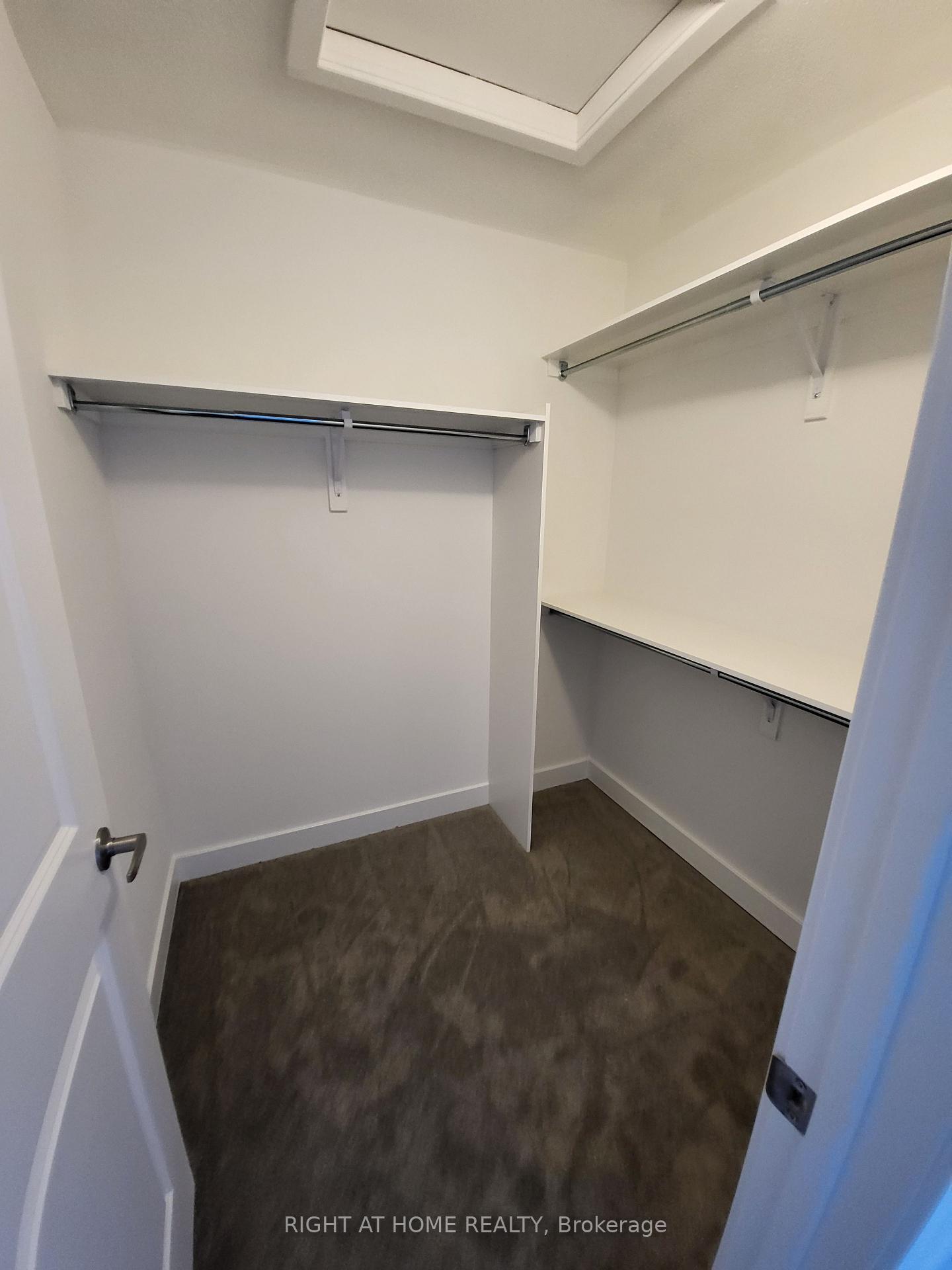 Photo 15 of 34 Overberg Way, Ottawa, Kanata - Emerald Meadows/Trailwest — HOMEH