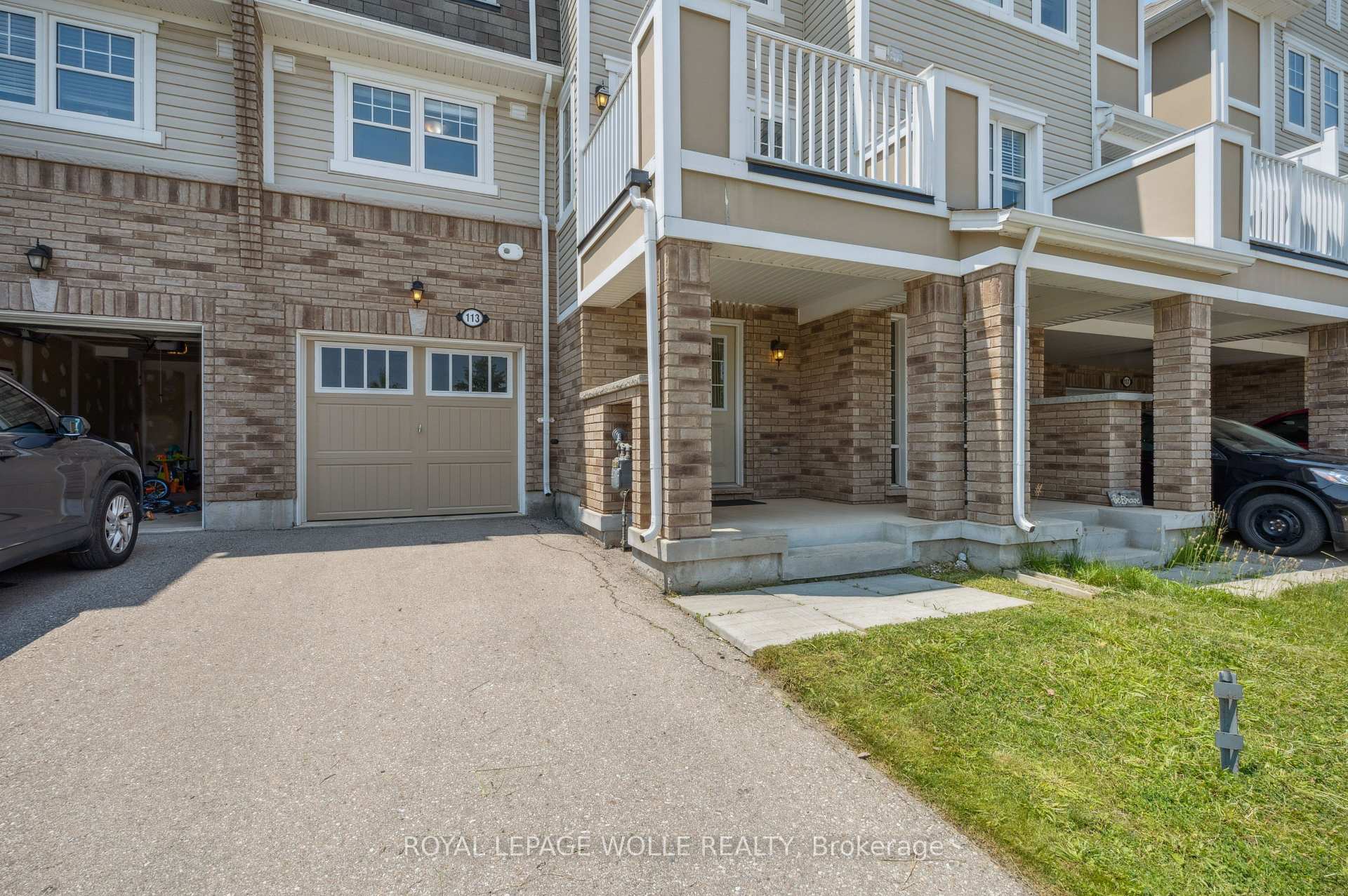 Photo 2 of 113 Glenvista Drive, Kitchener, Rosenburg — HOMEH