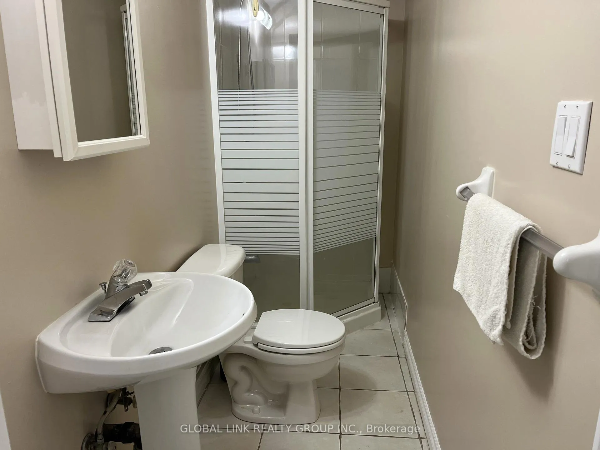 Photo 17 of Unit basement, 166 Valentina Drive, Markham, Village Green-South Unionville — HOMEH