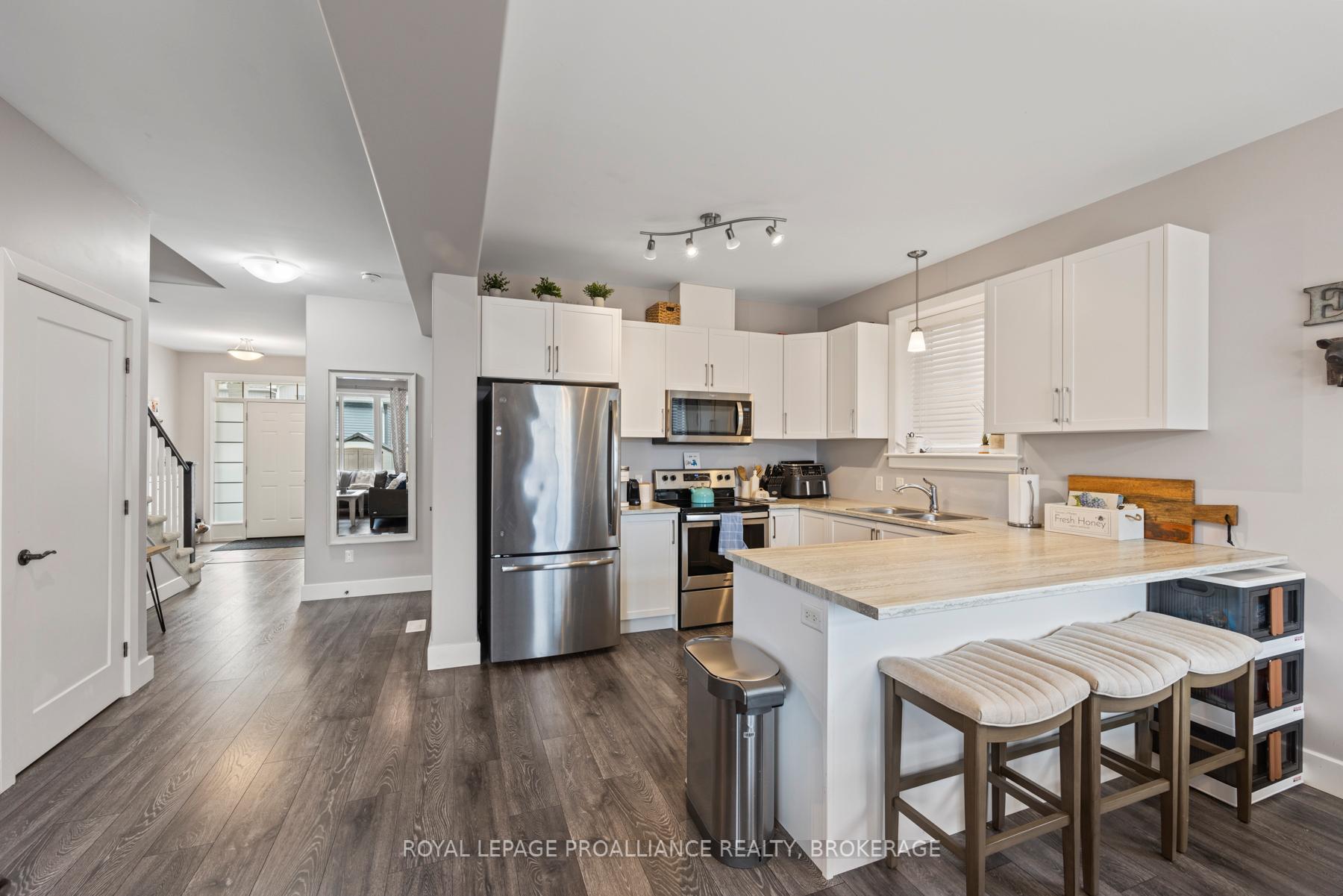 Photo 9 of 119 Hazlett Street, Loyalist, Amherstview — HOMEH