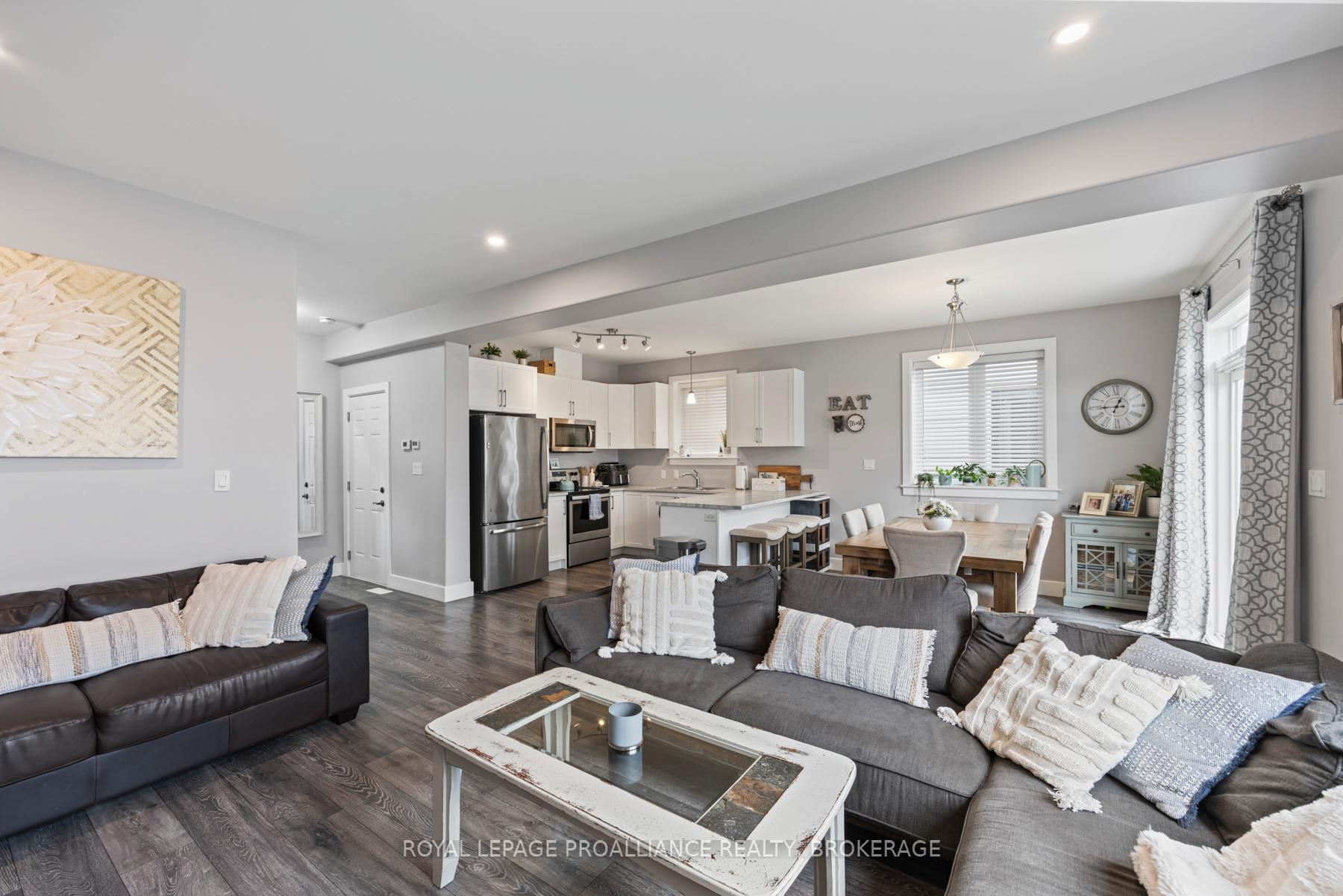 Photo 13 of 119 Hazlett Street, Loyalist, Amherstview — HOMEH