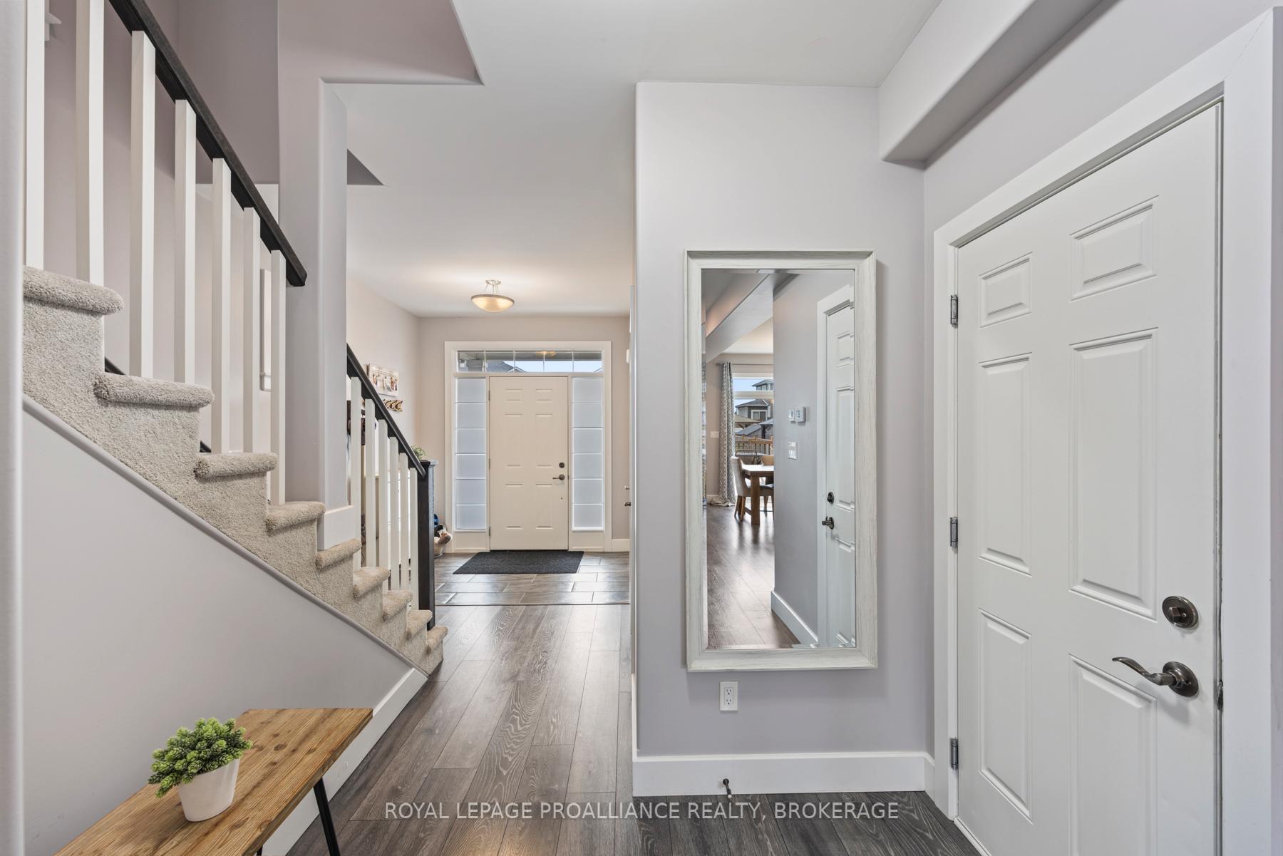 Photo 17 of 119 Hazlett Street, Loyalist, Amherstview — HOMEH