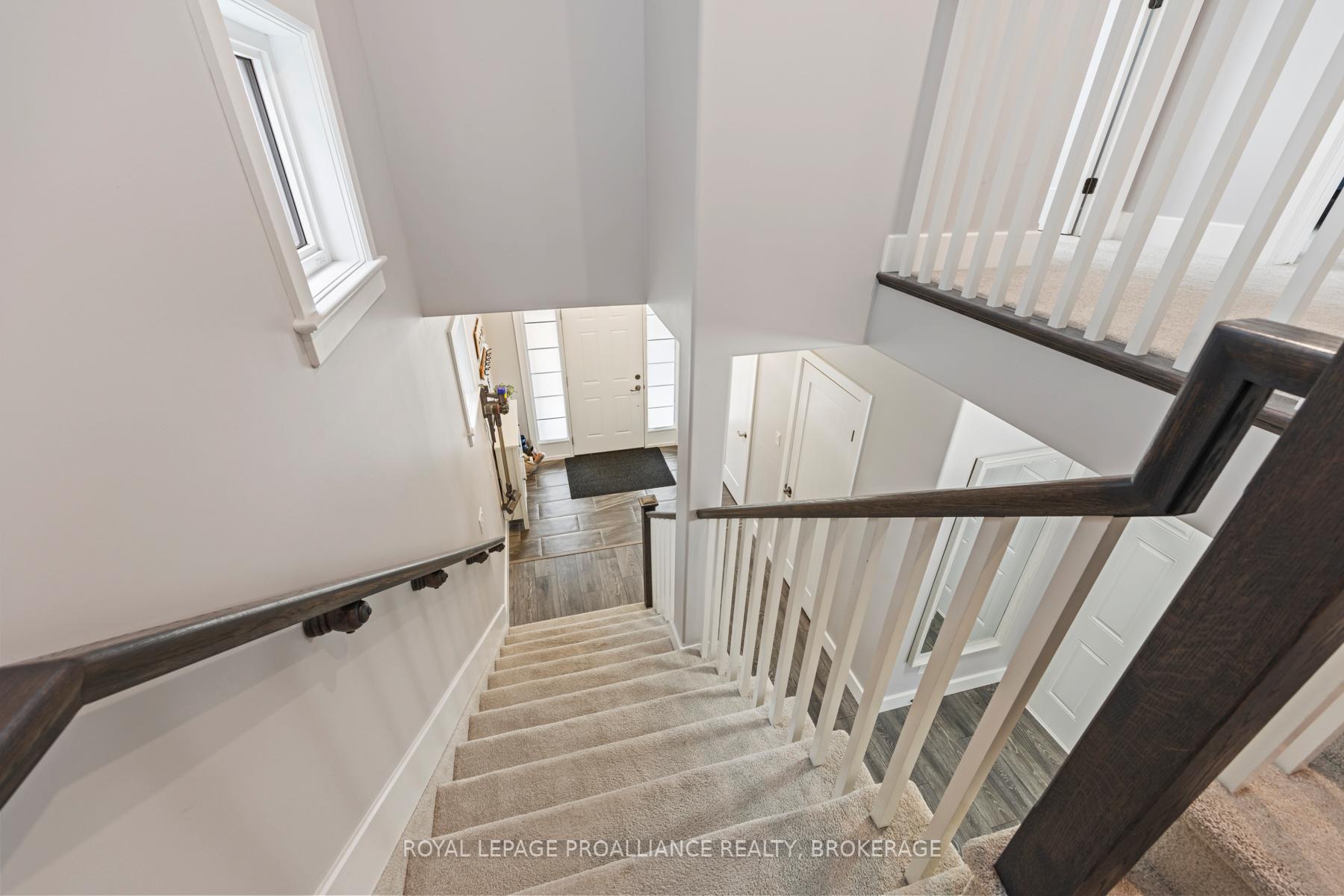 Photo 18 of 119 Hazlett Street, Loyalist, Amherstview — HOMEH