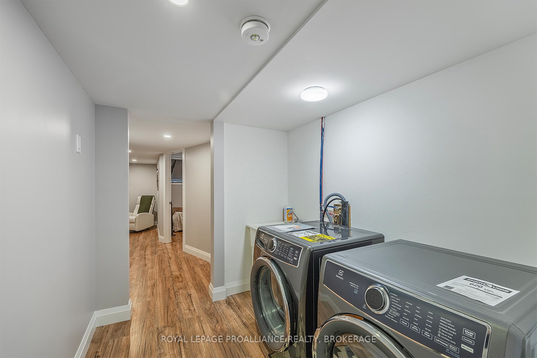Photo 33 of 119 Hazlett Street, Loyalist, Amherstview — HOMEH