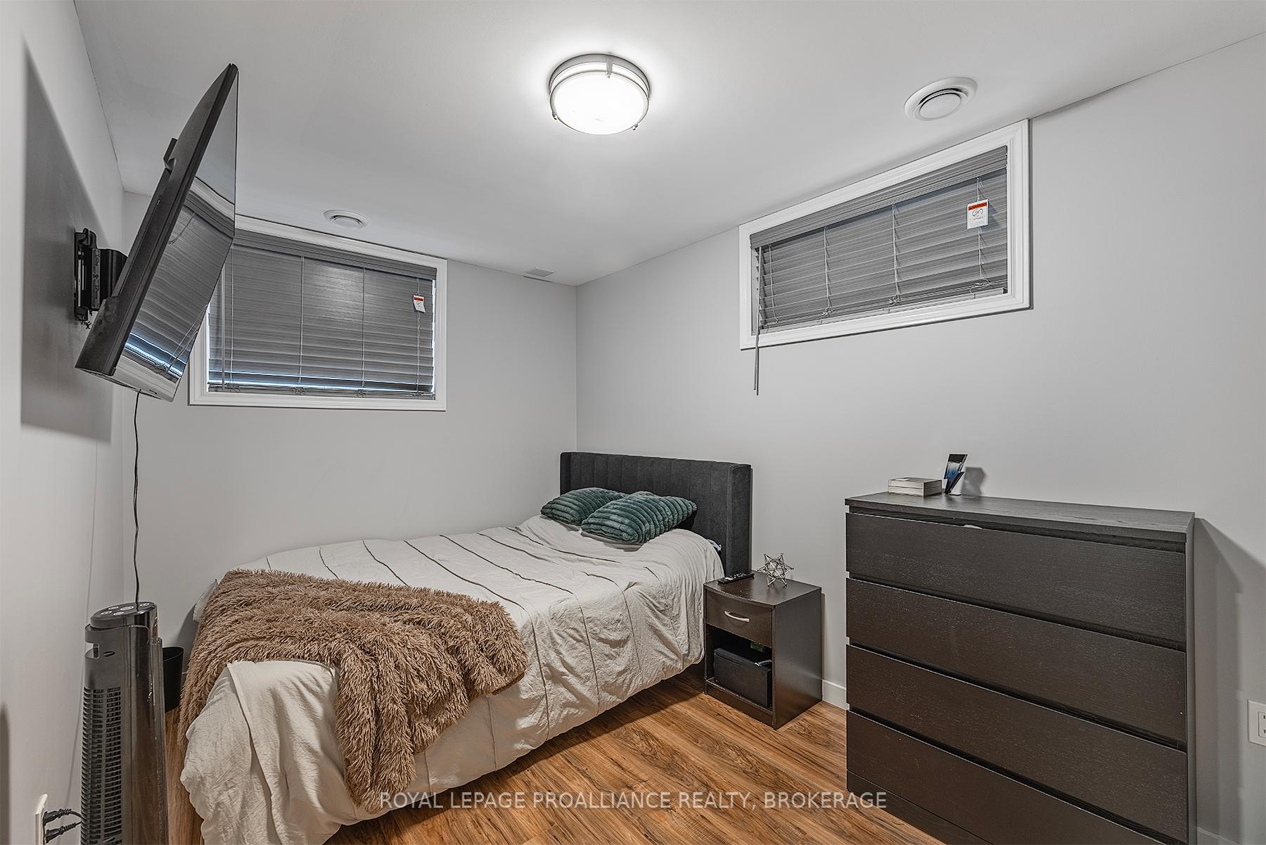 Photo 37 of 119 Hazlett Street, Loyalist, Amherstview — HOMEH
