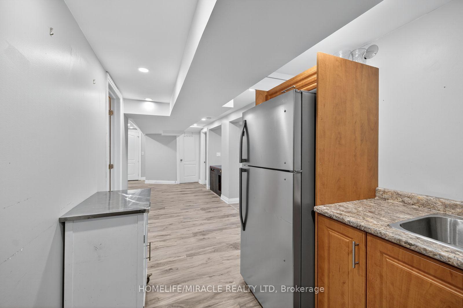 Photo 6 of 764 Upper Ottawa Street, Hamilton, Hampton Heights — HOMEH