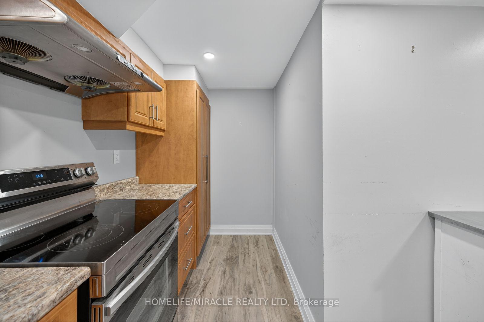 Photo 8 of 764 Upper Ottawa Street, Hamilton, Hampton Heights — HOMEH