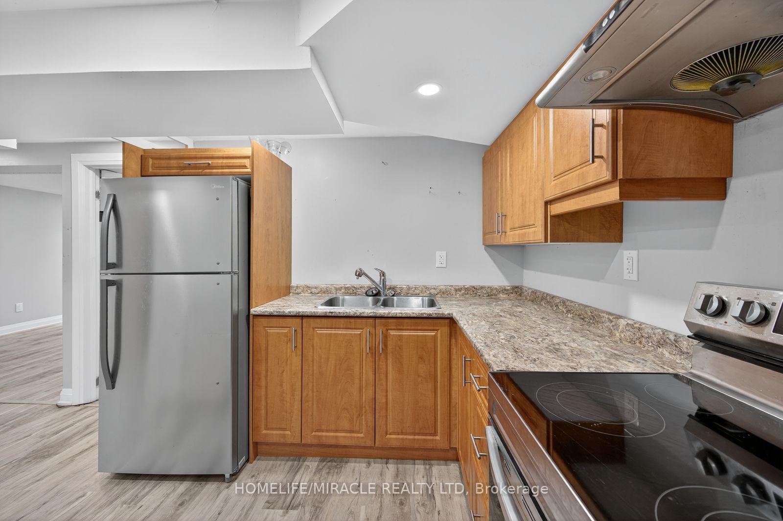 Photo 9 of 764 Upper Ottawa Street, Hamilton, Hampton Heights — HOMEH