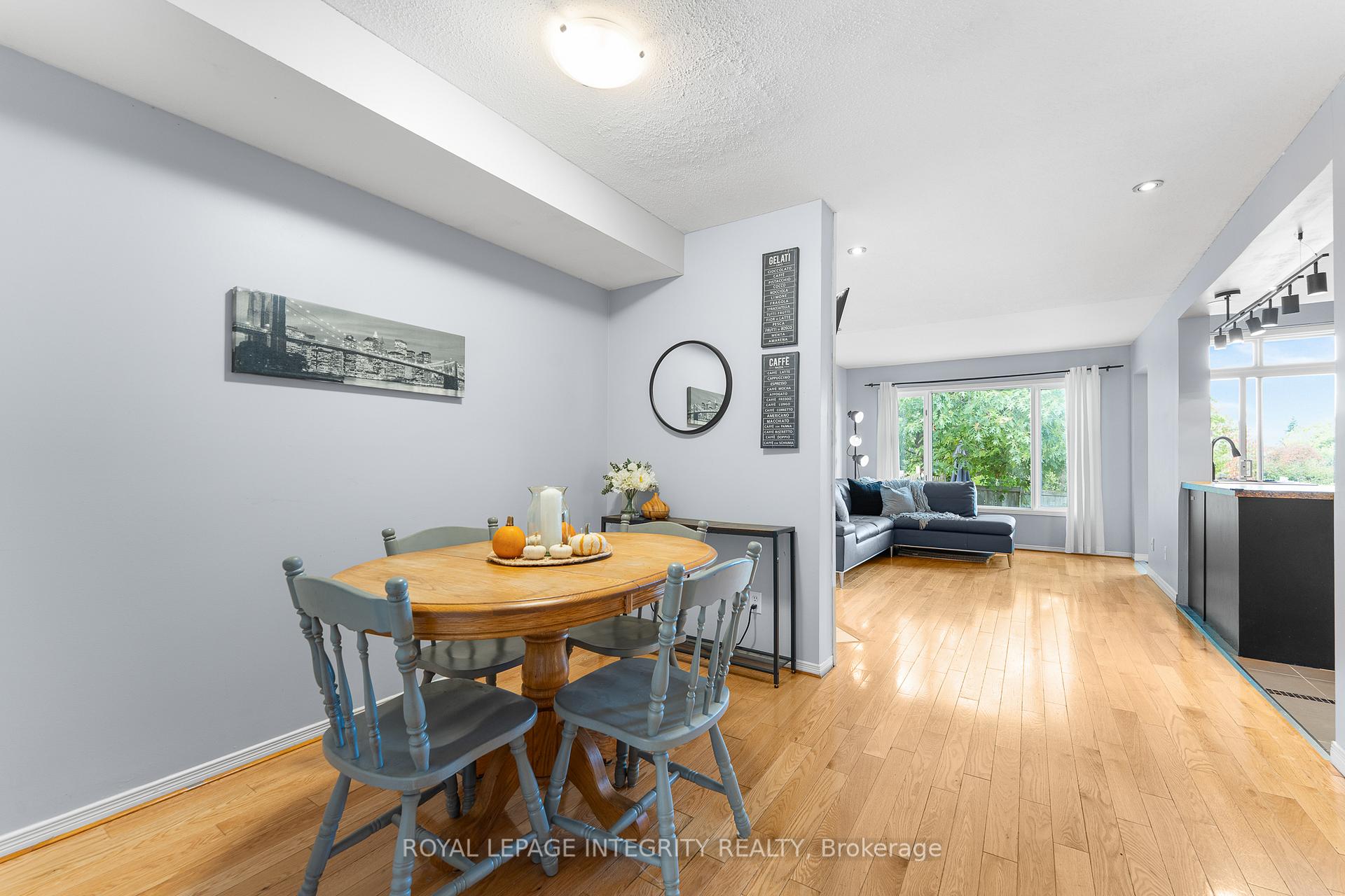 Photo 5 of 5 Banchory Crescent, Ottawa, Kanata - Morgan's Grant/South March — HOMEH