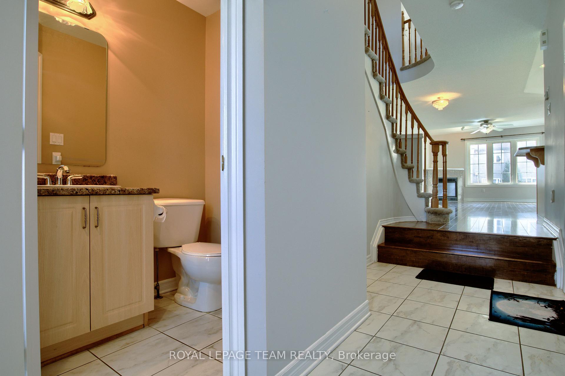 Photo 3 of 110 Saddlesmith Circle, Ottawa, Kanata - Emerald Meadows/Trailwest — HOMEH