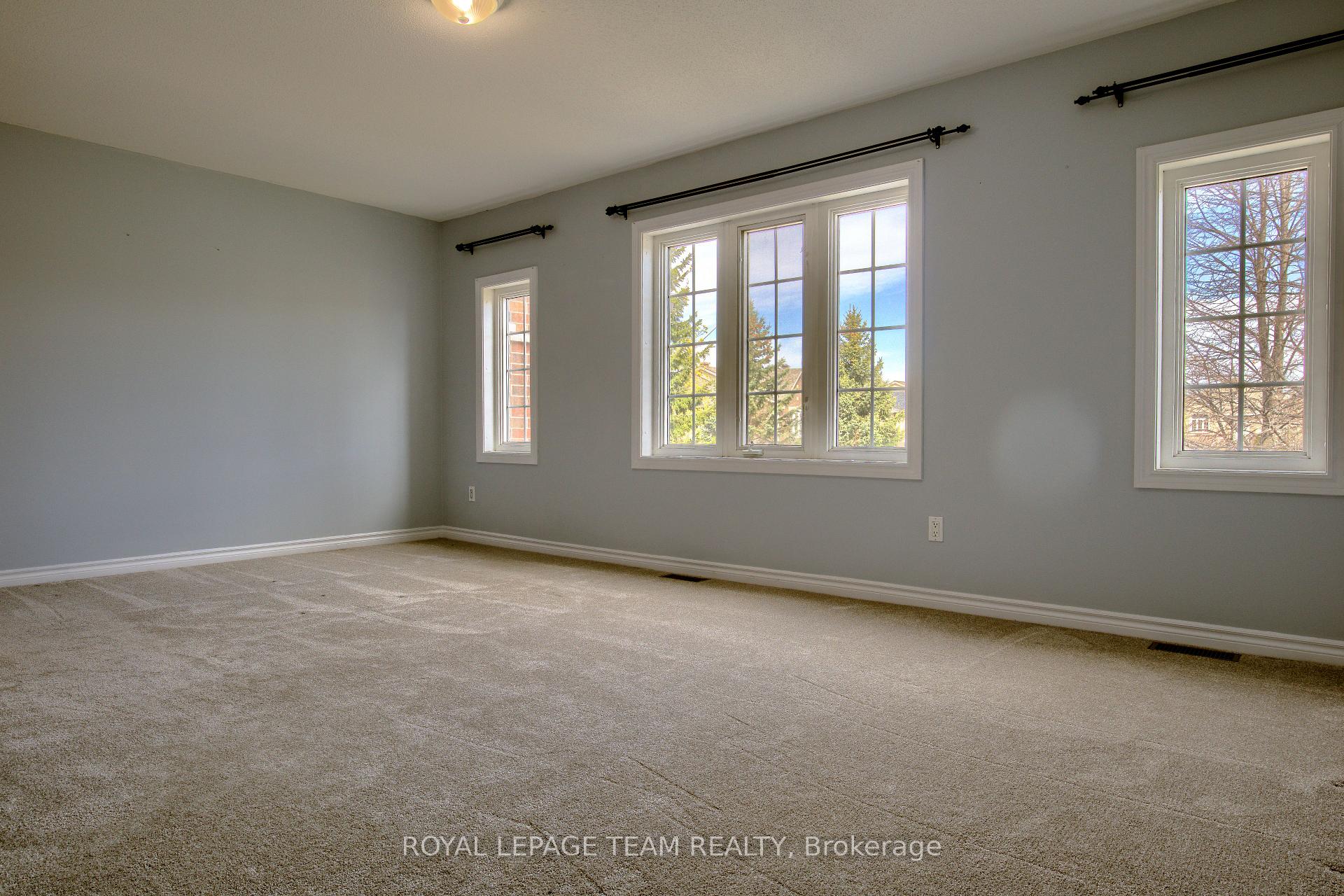 Photo 9 of 110 Saddlesmith Circle, Ottawa, Kanata - Emerald Meadows/Trailwest — HOMEH