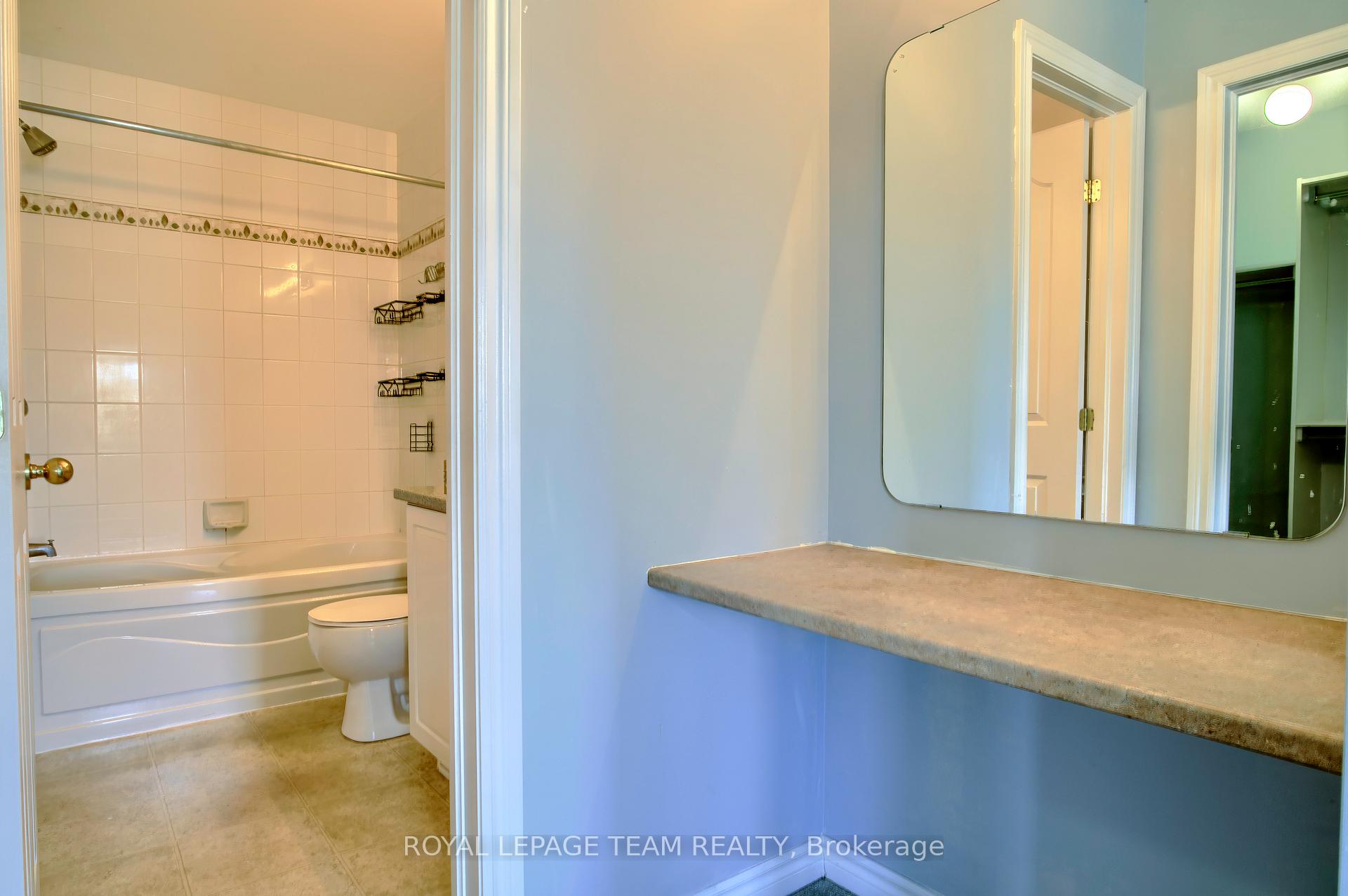 Photo 11 of 110 Saddlesmith Circle, Ottawa, Kanata - Emerald Meadows/Trailwest — HOMEH
