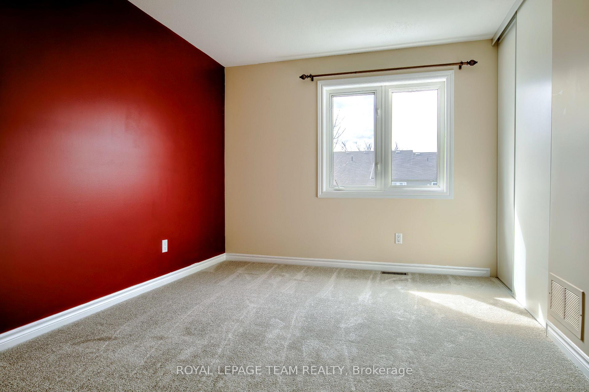 Photo 18 of 110 Saddlesmith Circle, Ottawa, Kanata - Emerald Meadows/Trailwest — HOMEH