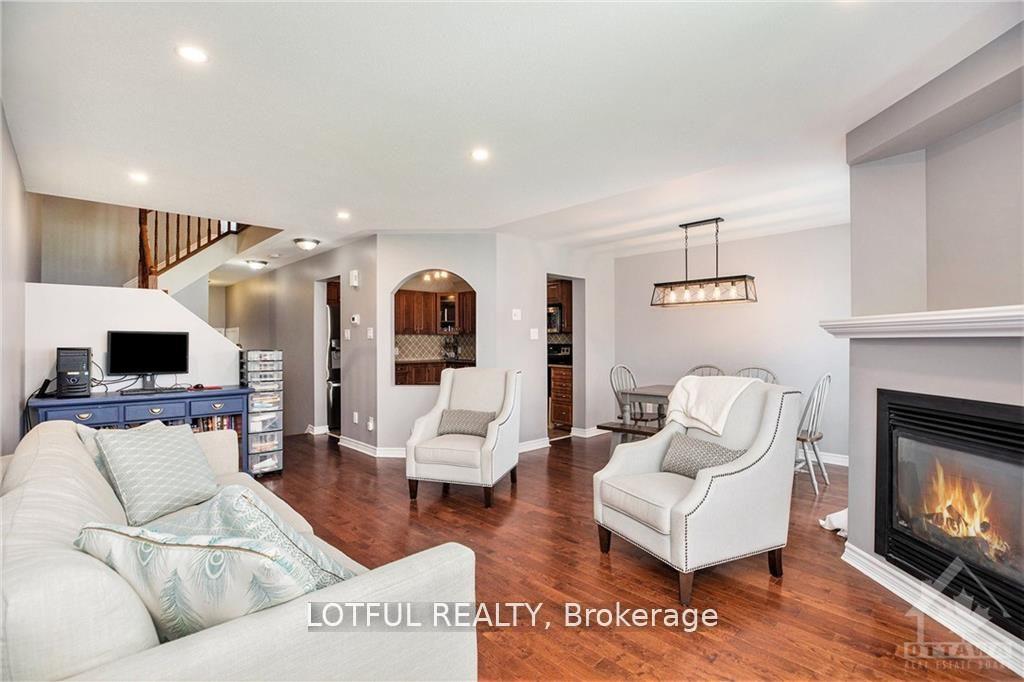 Photo 4 of 115 Woodmill Terrace, Ottawa, Kanata - Morgan's Grant/South March — HOMEH