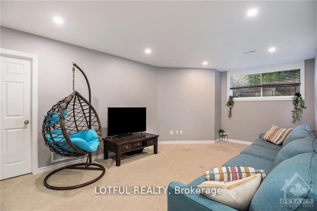 Photo 20 of 115 Woodmill Terrace, Ottawa, Kanata - Morgan's Grant/South March — HOMEH