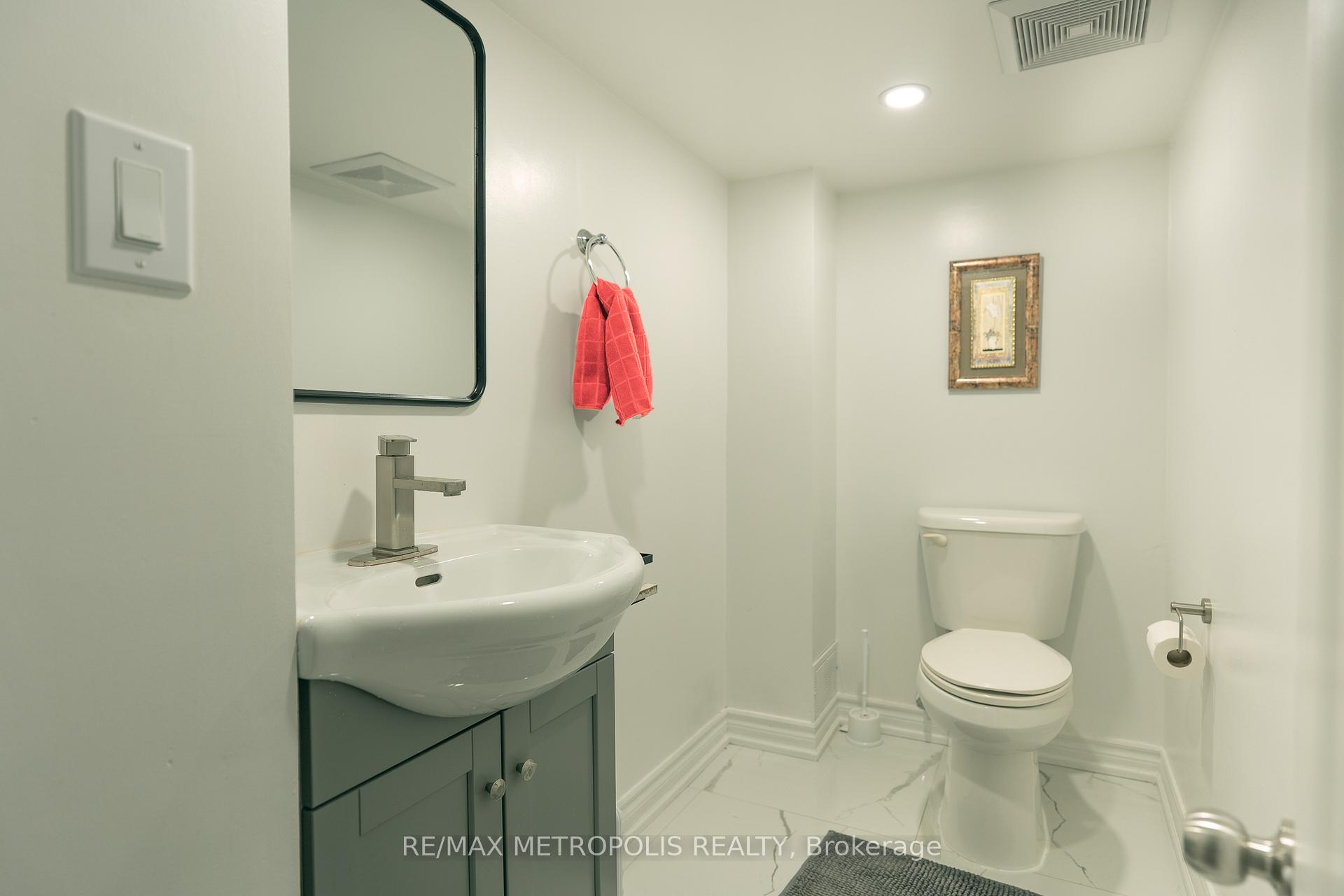 Photo 41 of 71 Forestbrook Drive, Markham, Box Grove — HOMEH