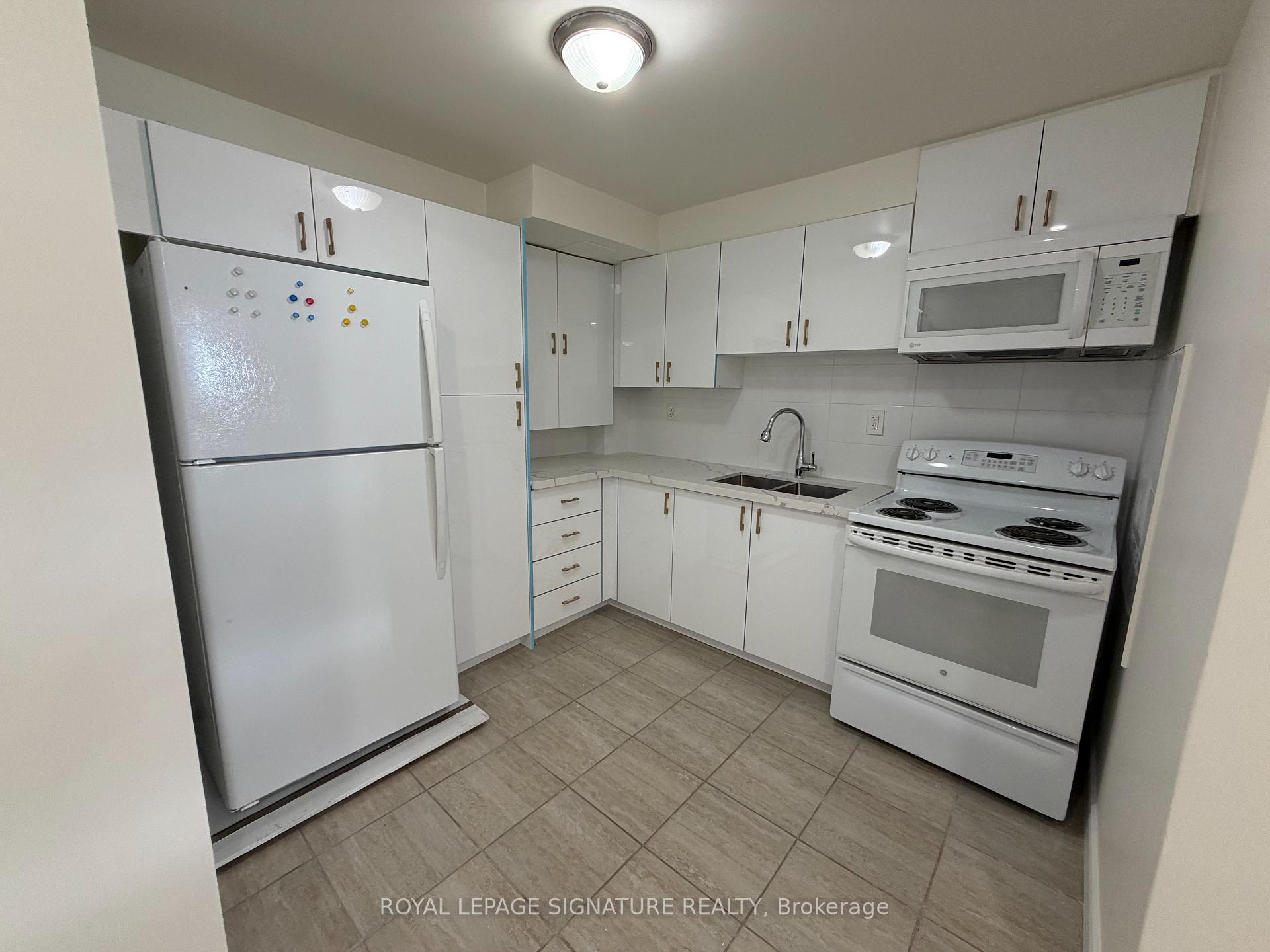 Photo 16 of Unit Bsmt, 61 Eagleglen Way, Hamilton, Carpenter — HOMEH
