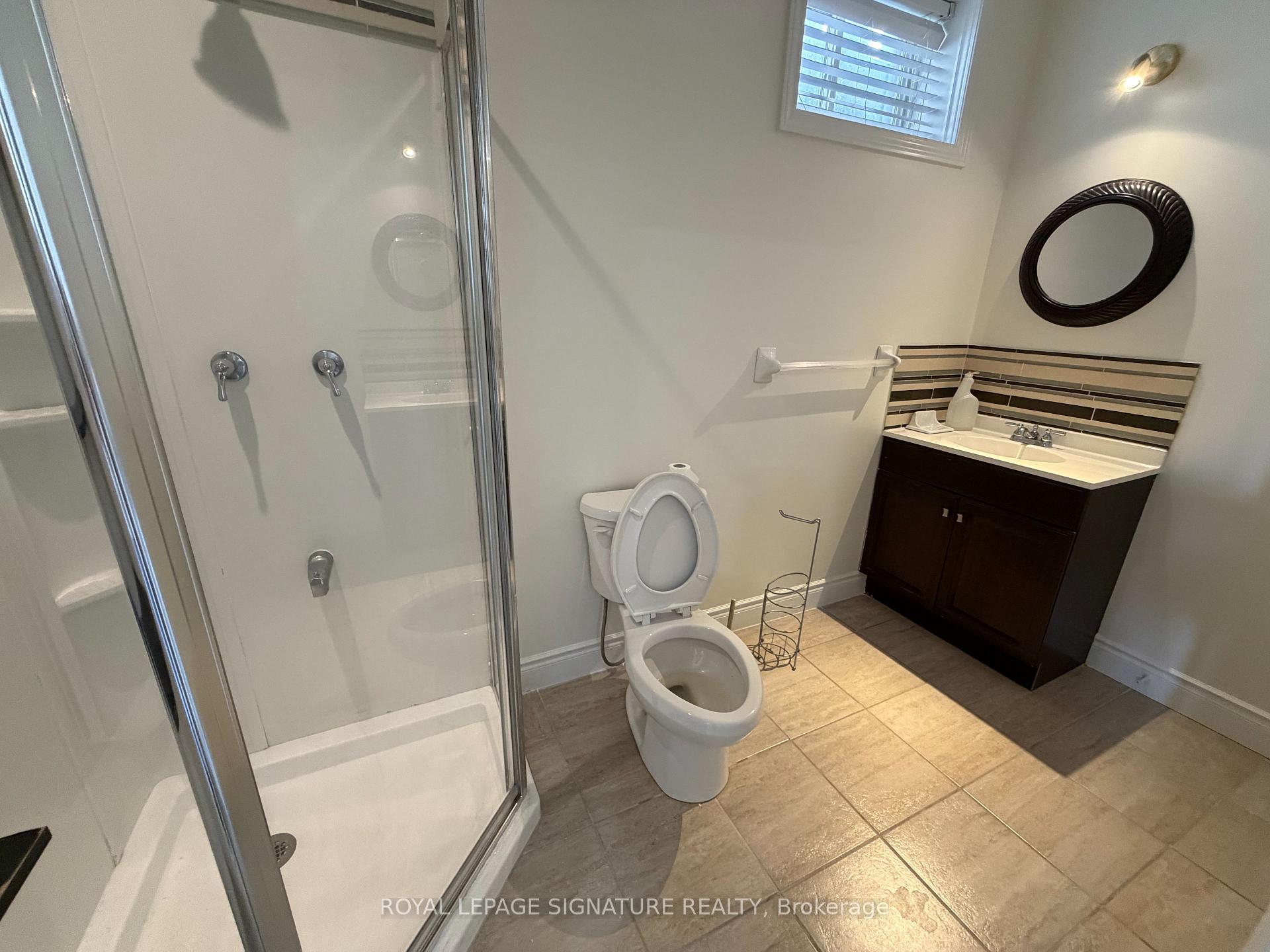 Photo 18 of Unit Bsmt, 61 Eagleglen Way, Hamilton, Carpenter — HOMEH