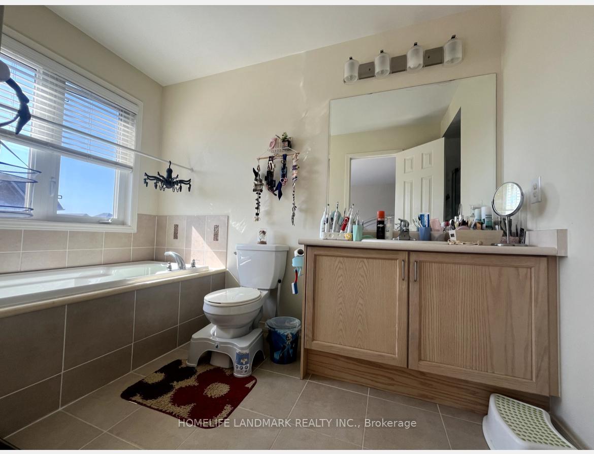 Photo 7 of 1083 Bur Oak Avenue, Markham, Wismer — HOMEH