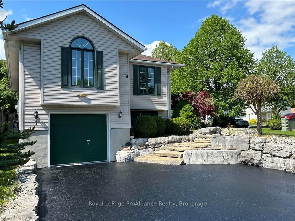 Photo 6 of 1 Bayshore Drive, Loyalist, Bath — HOMEH