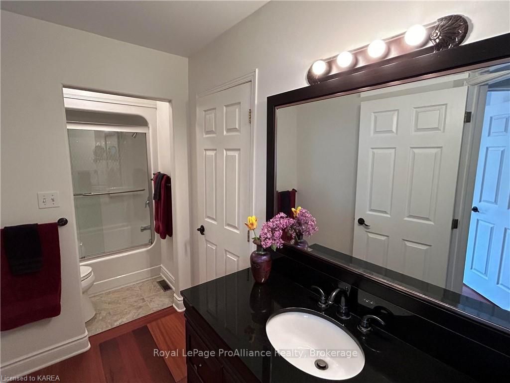 Photo 19 of 1 Bayshore Drive, Loyalist, Bath — HOMEH