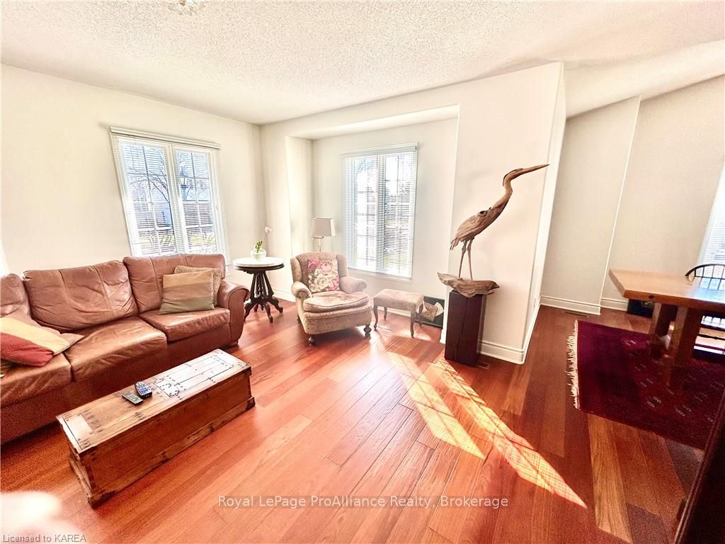 Photo 12 of 1 Bayshore Drive, Loyalist, Bath — HOMEH