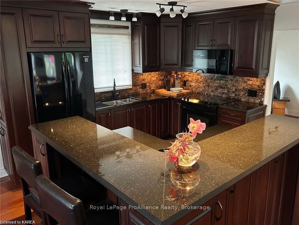 Photo 14 of 1 Bayshore Drive, Loyalist, Bath — HOMEH