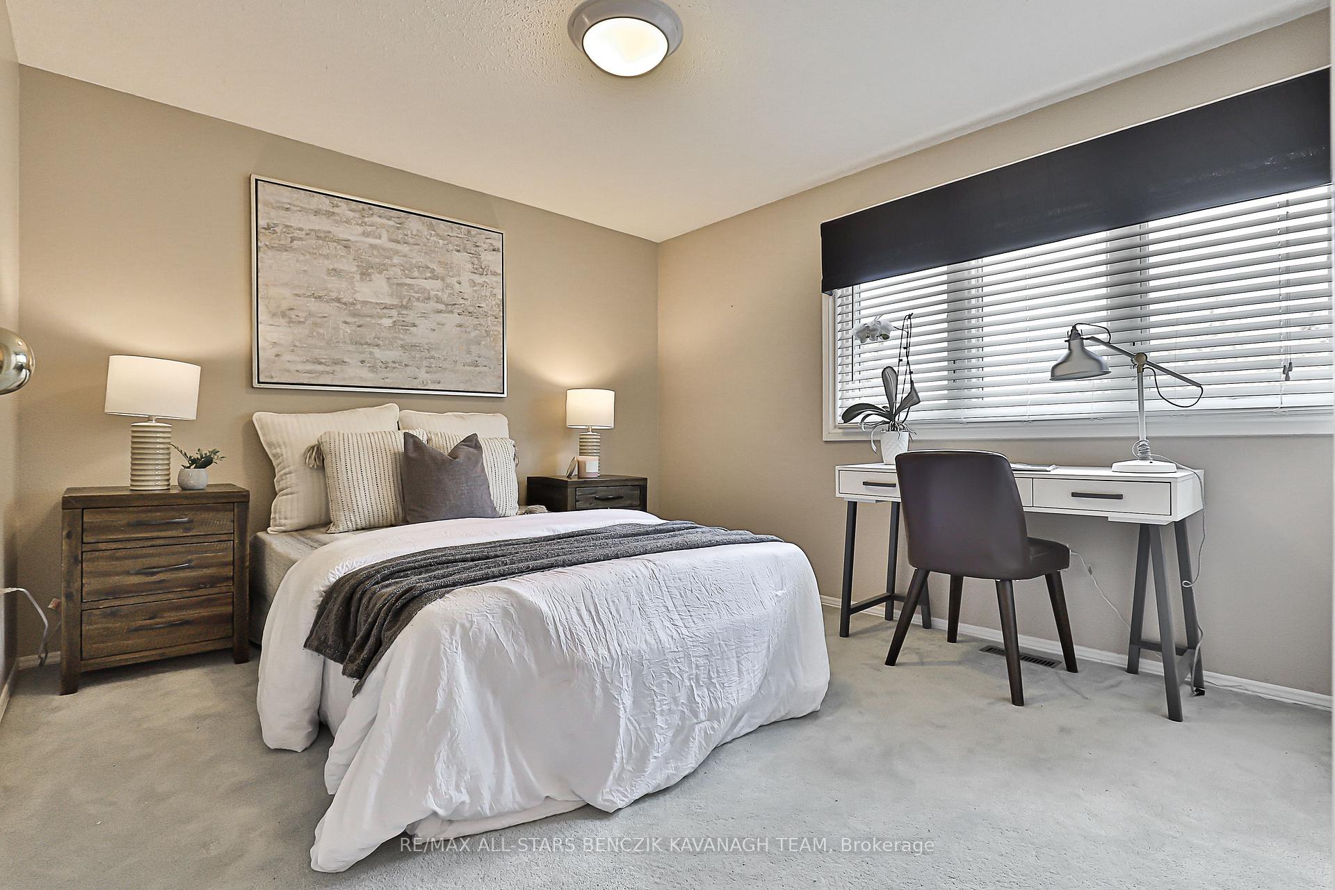 Photo 20 of 213 Fincham Avenue, Markham, Markham Village — HOMEH