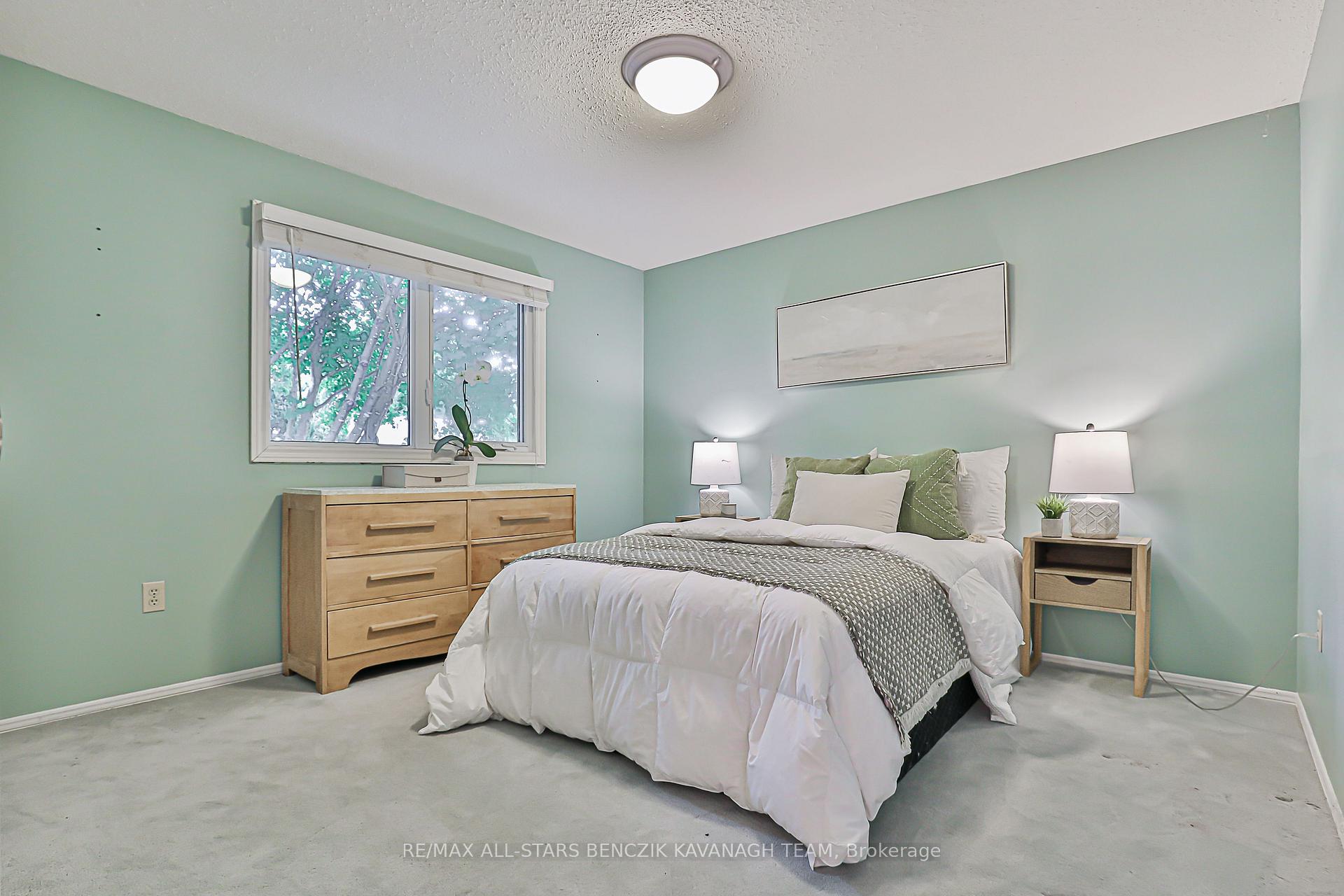 Photo 21 of 213 Fincham Avenue, Markham, Markham Village — HOMEH