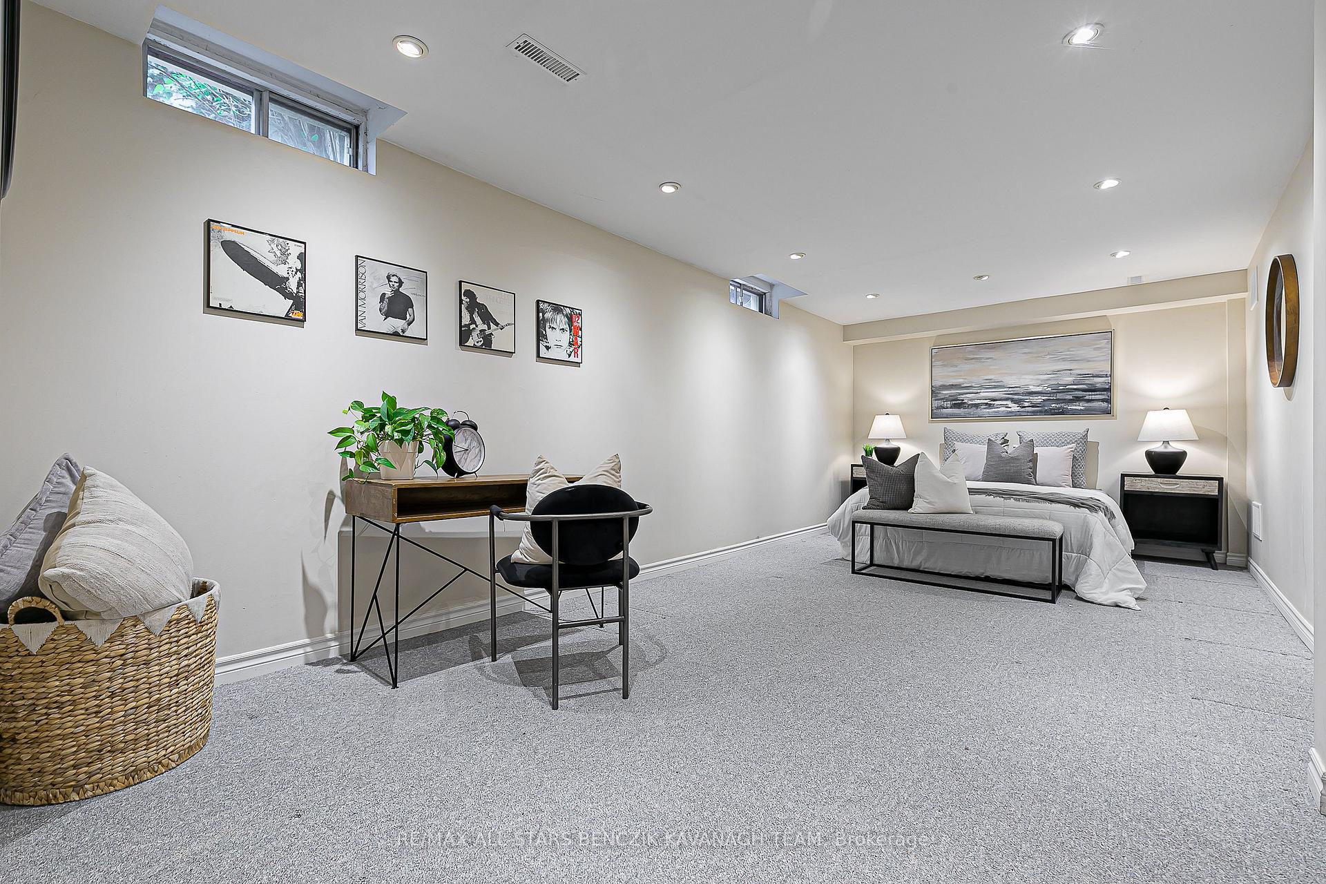 Photo 26 of 213 Fincham Avenue, Markham, Markham Village — HOMEH