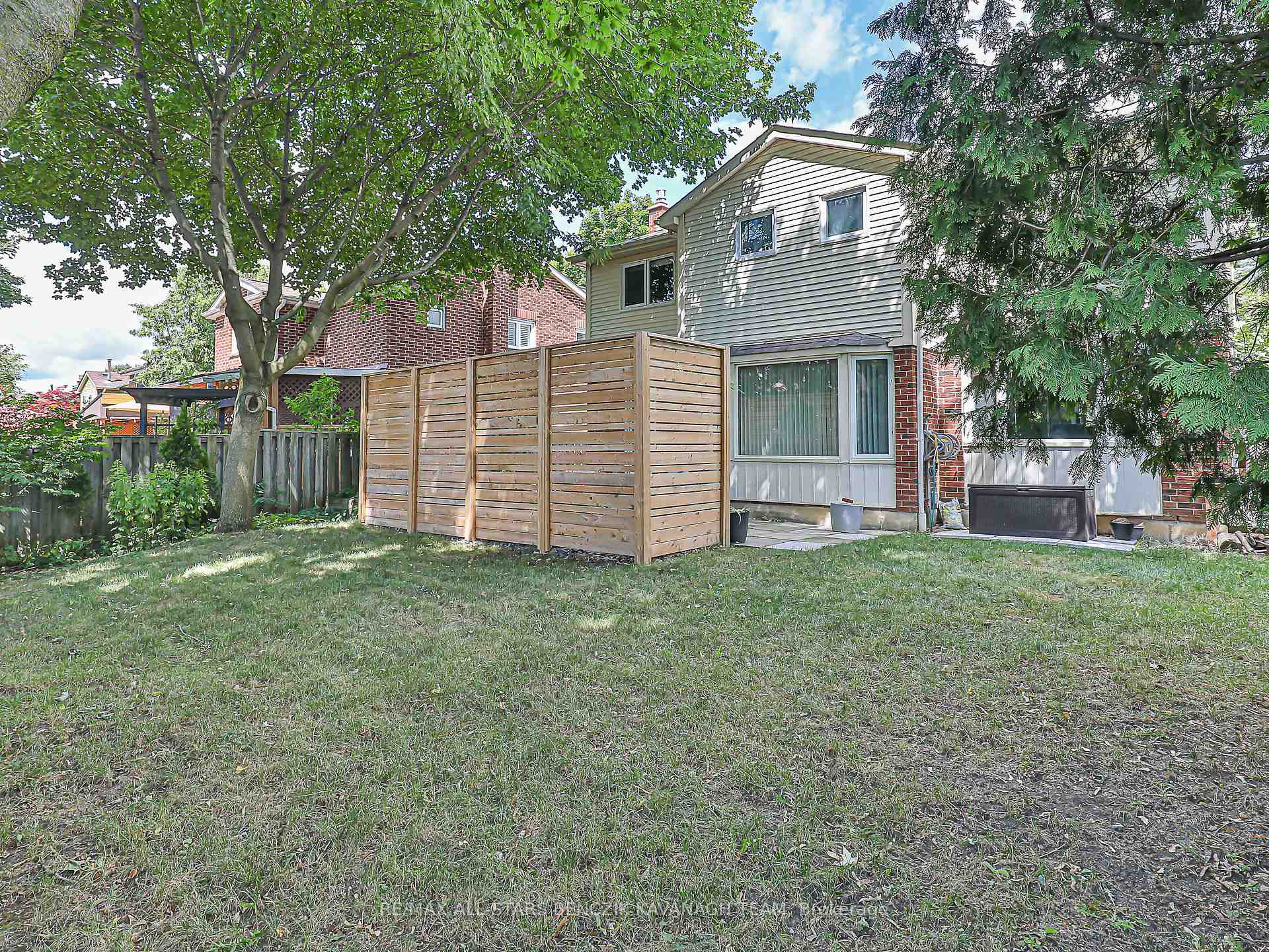 Photo 31 of 213 Fincham Avenue, Markham, Markham Village — HOMEH
