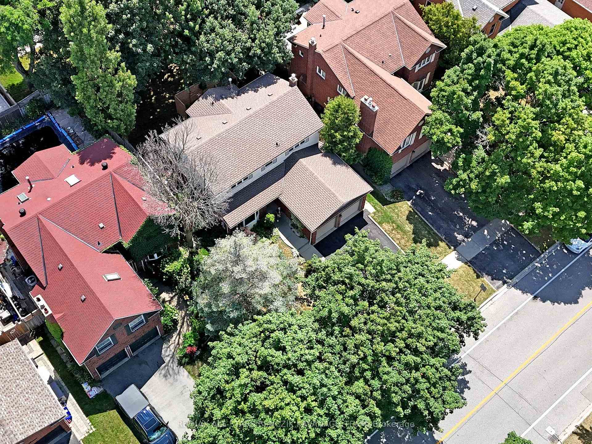 Photo 33 of 213 Fincham Avenue, Markham, Markham Village — HOMEH