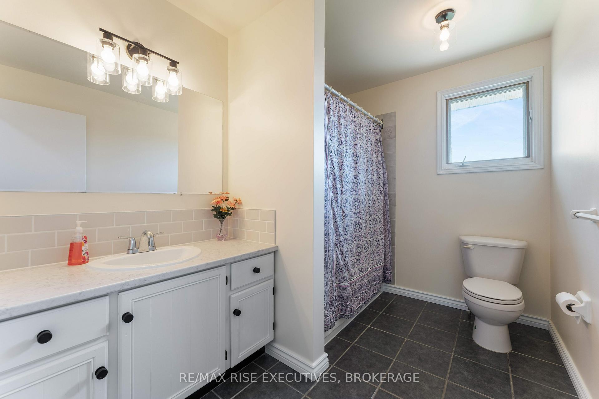 Photo 20 of 656 Rivermeade Avenue, Kingston, East Gardiners Rd — HOMEH