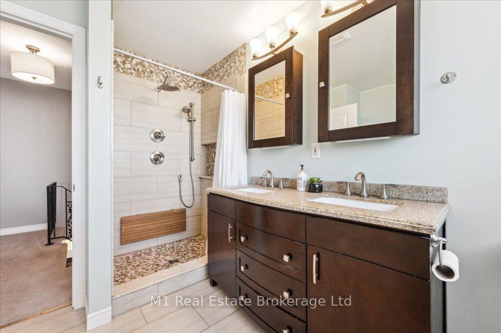 Photo 31 of 34 Strathcona Crescent, Kitchener — HOMEH