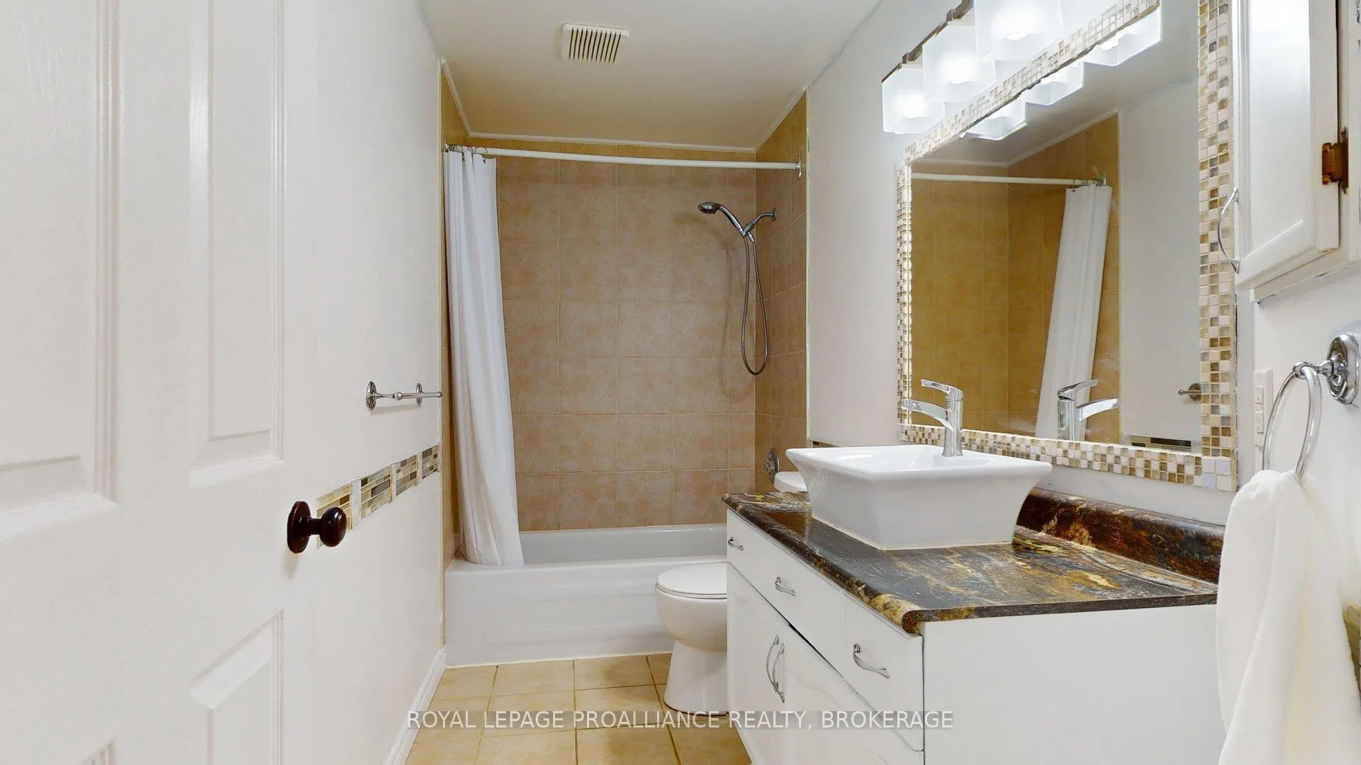 Photo 30 of 878 Walker Court, Kingston, East Gardiners Rd — HOMEH
