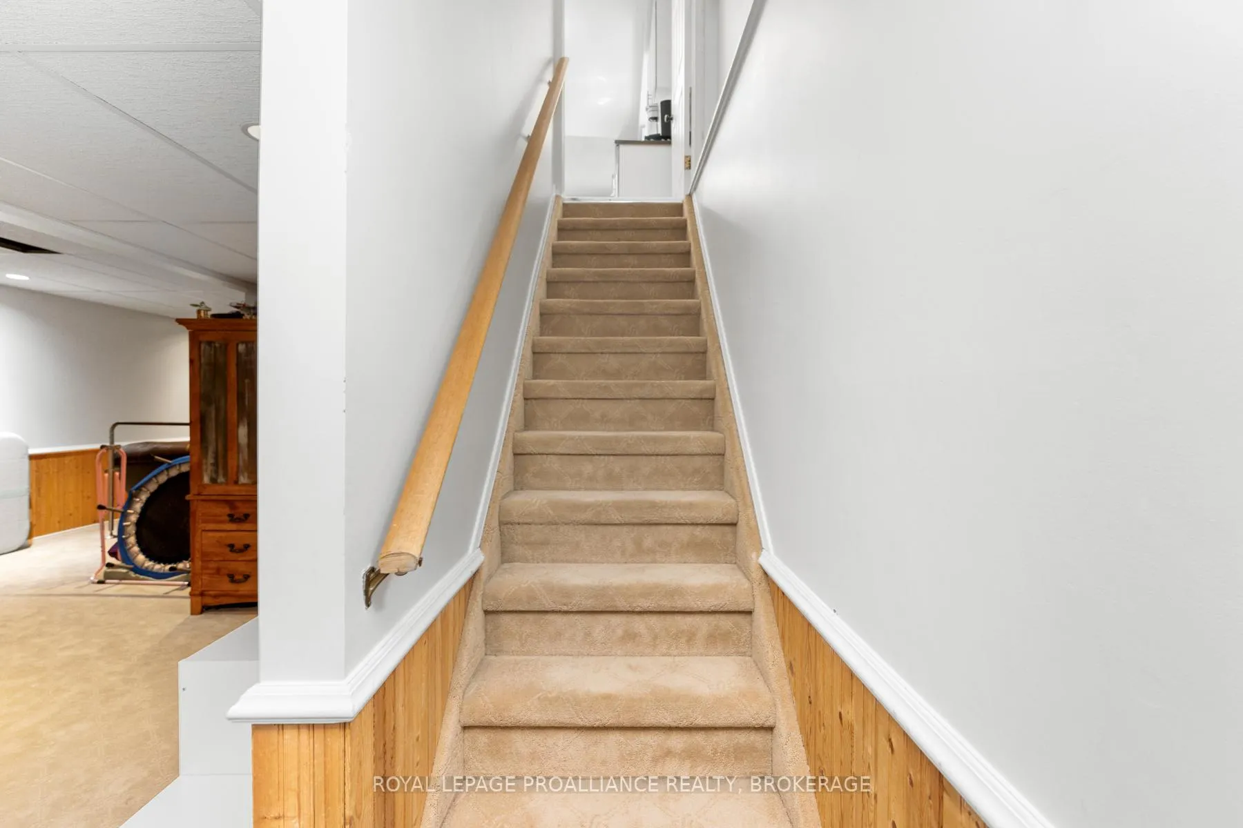 Photo 37 of 878 Walker Court, Kingston, East Gardiners Rd — HOMEH