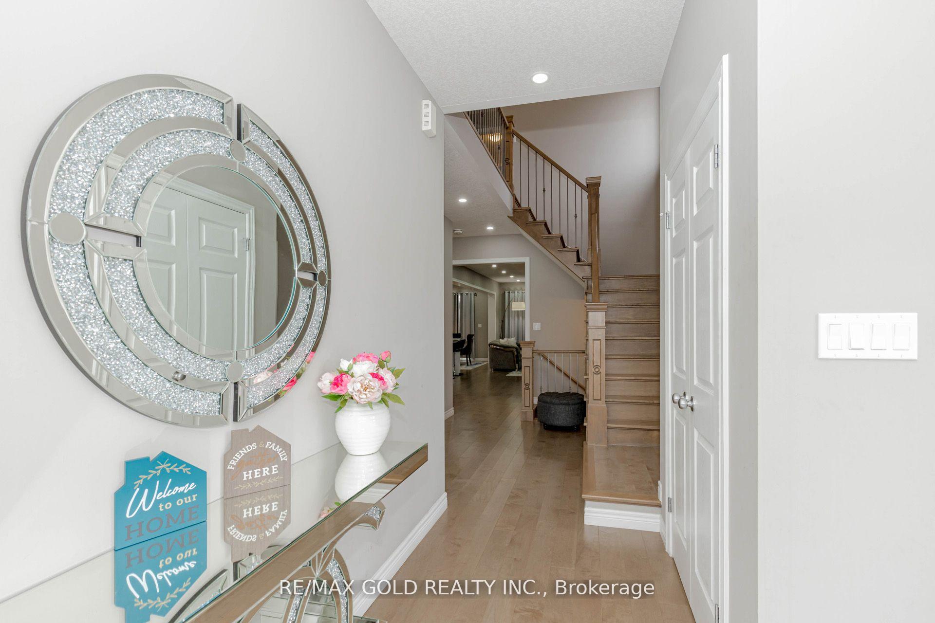 Photo 5 of 573 Florencedale Crescent, Kitchener — HOMEH