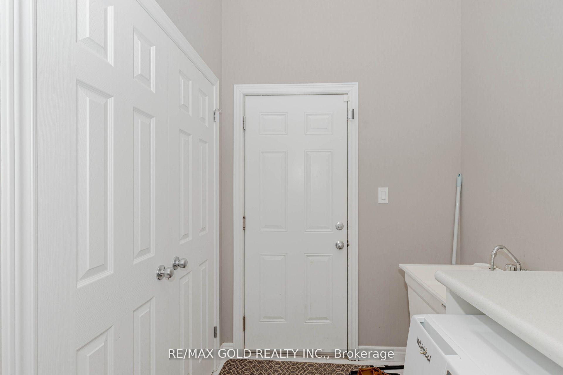 Photo 25 of 573 Florencedale Crescent, Kitchener — HOMEH