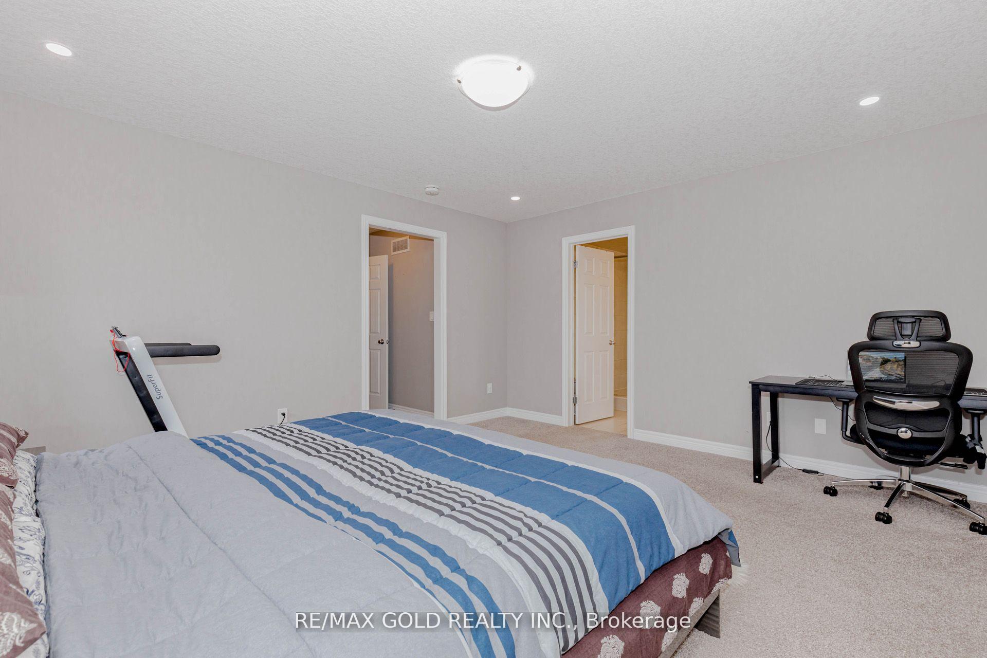 Photo 27 of 573 Florencedale Crescent, Kitchener — HOMEH