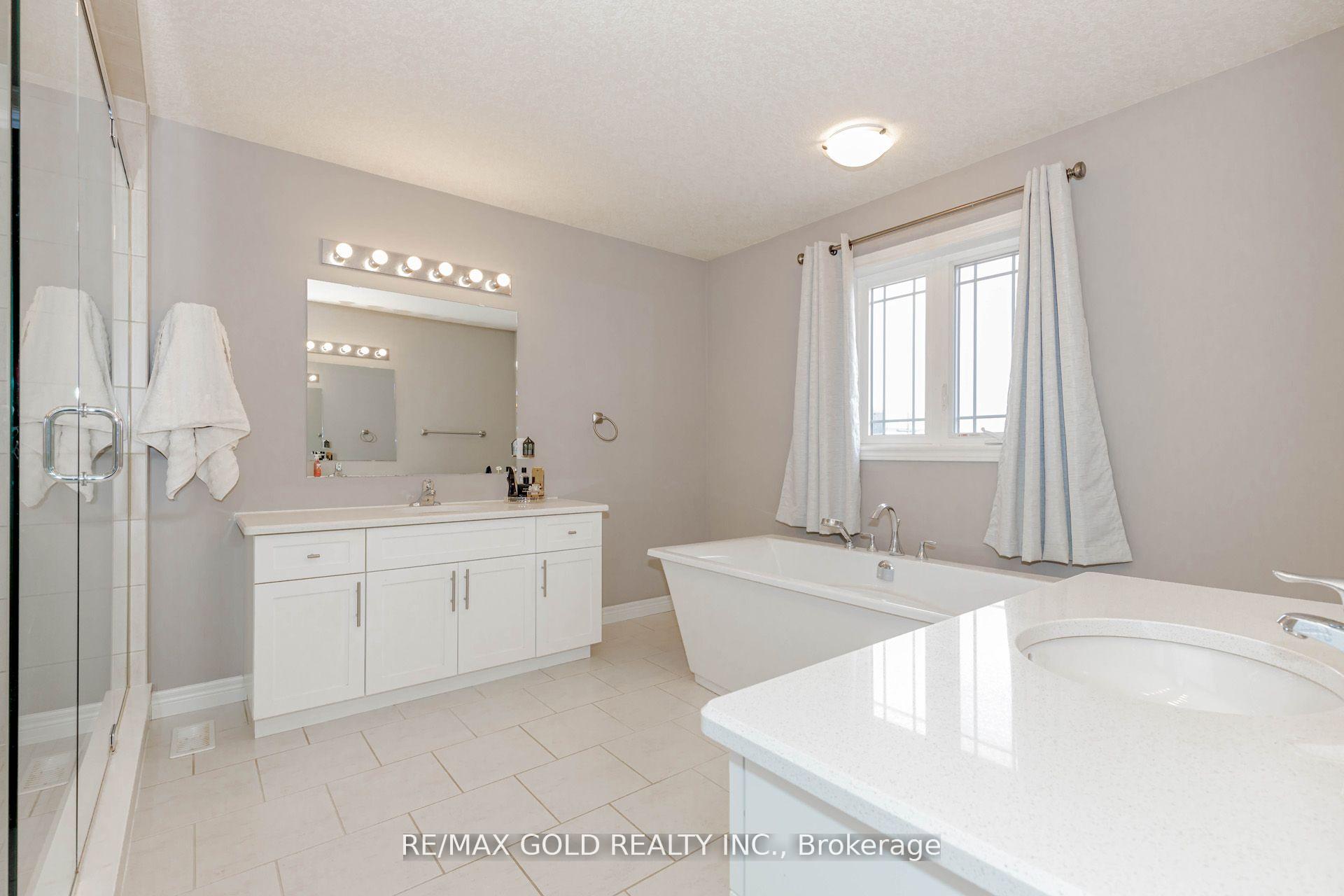 Photo 28 of 573 Florencedale Crescent, Kitchener — HOMEH