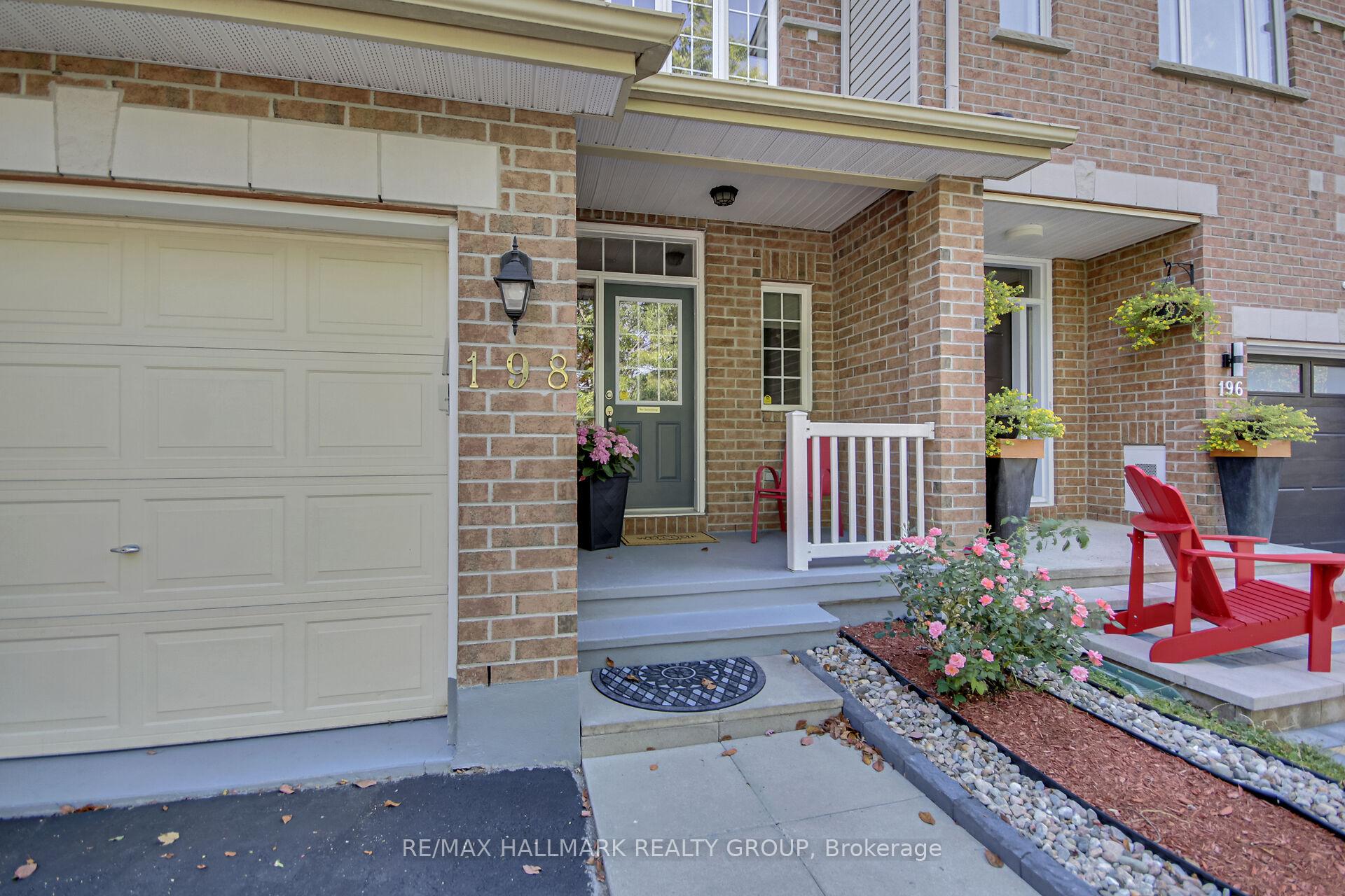 Photo 3 of 198 Tandalee Crescent, Ottawa, Kanata - Emerald Meadows/Trailwest — HOMEH