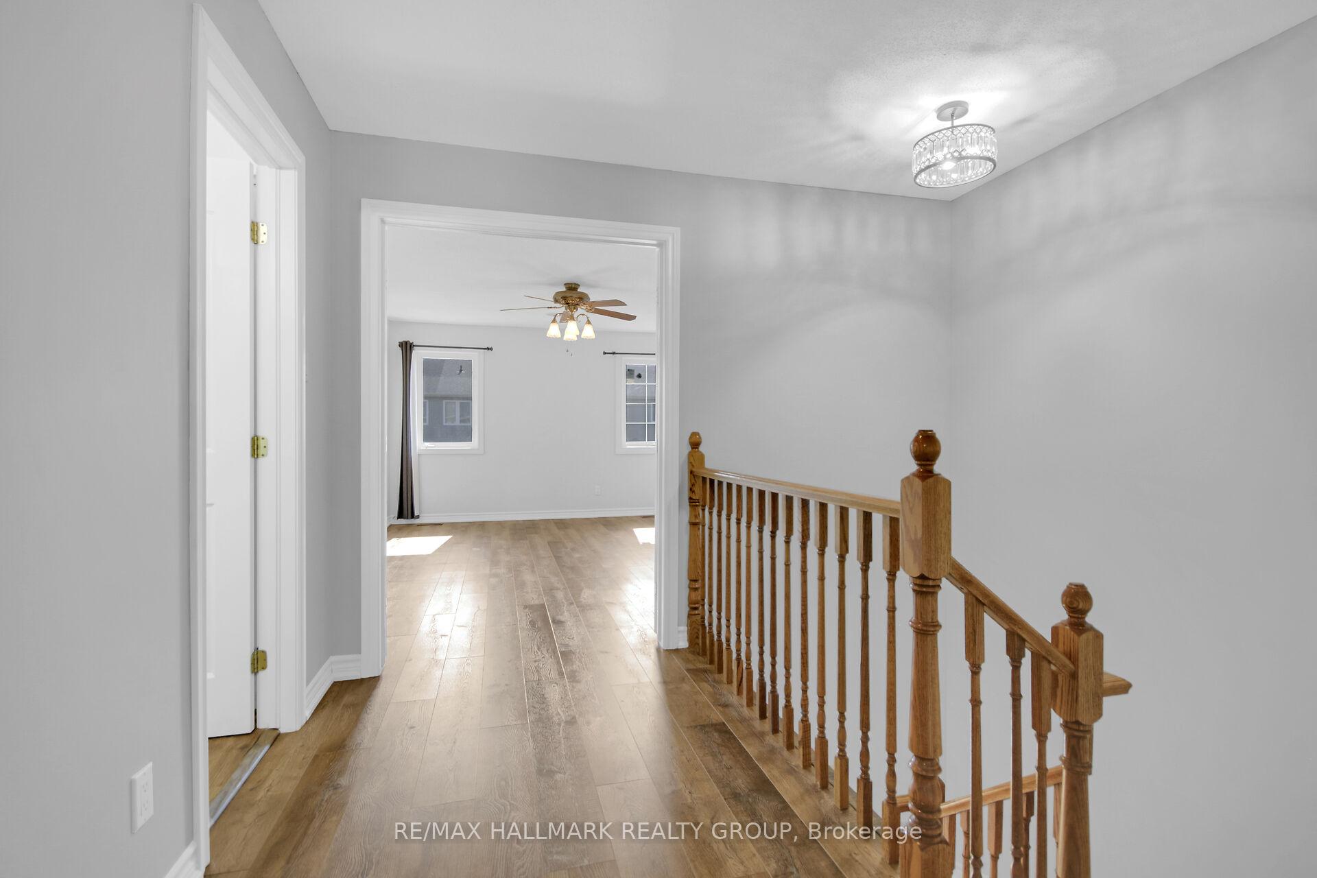 Photo 19 of 198 Tandalee Crescent, Ottawa, Kanata - Emerald Meadows/Trailwest — HOMEH