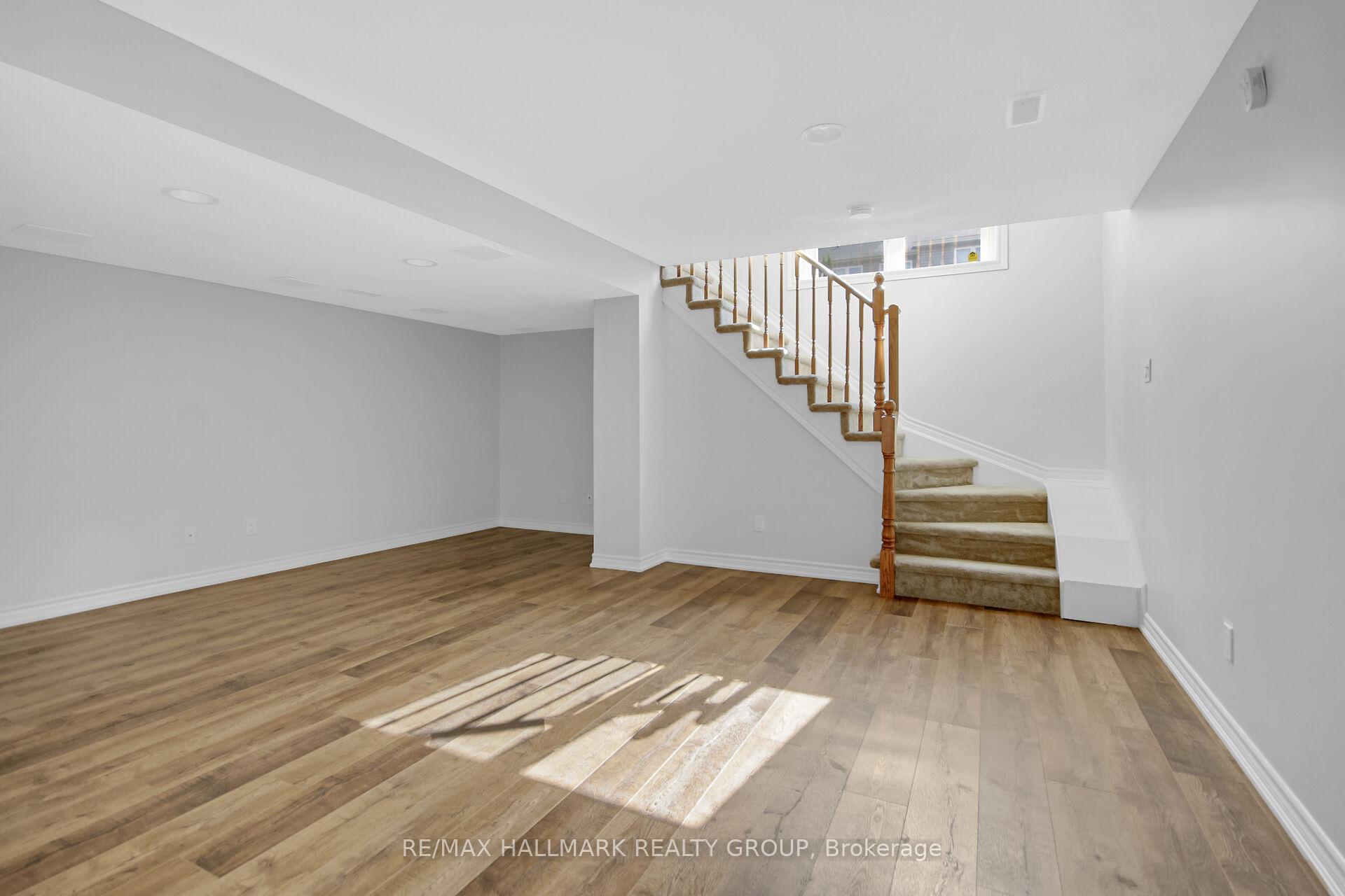 Photo 28 of 198 Tandalee Crescent, Ottawa, Kanata - Emerald Meadows/Trailwest — HOMEH
