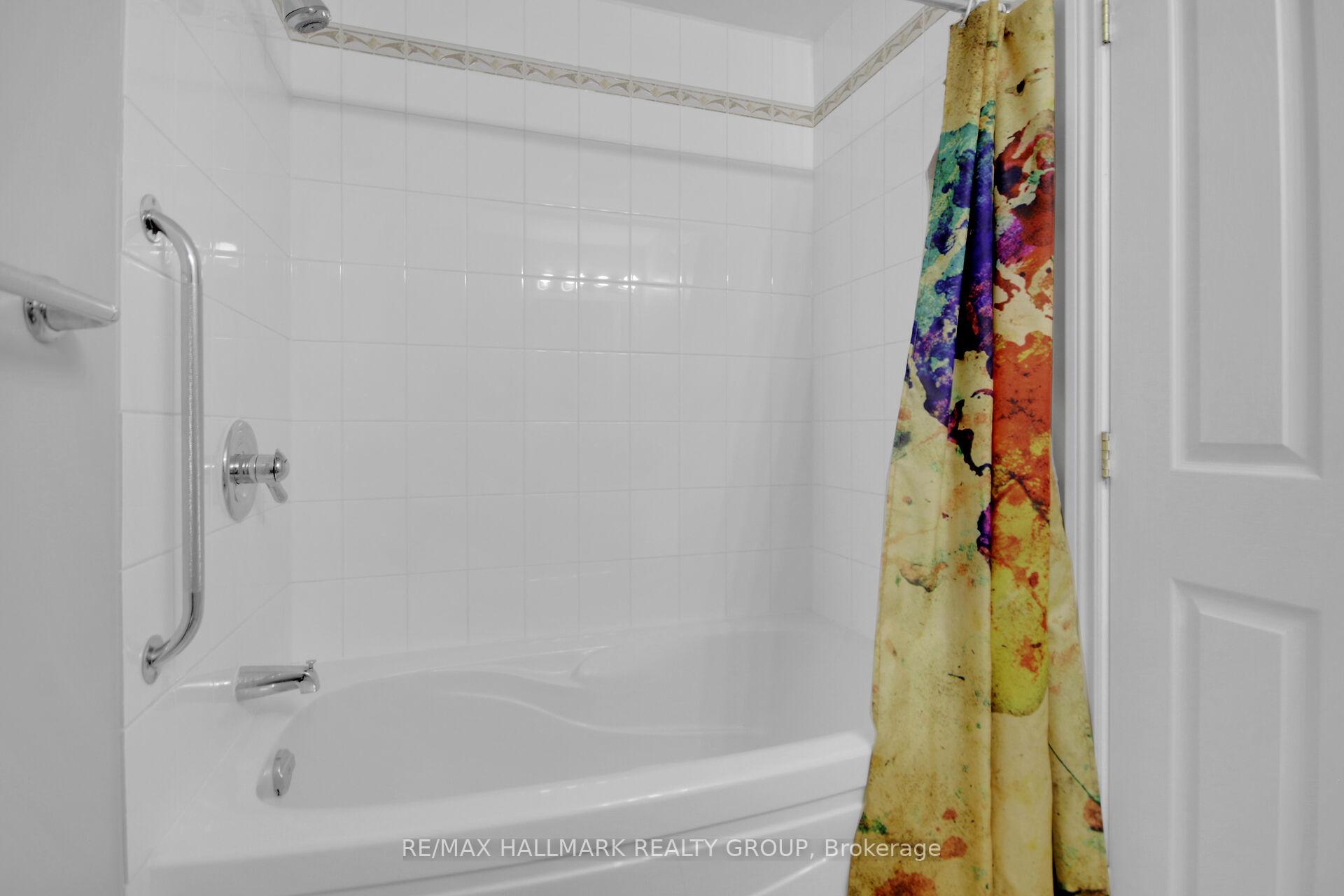 Photo 29 of 198 Tandalee Crescent, Ottawa, Kanata - Emerald Meadows/Trailwest — HOMEH