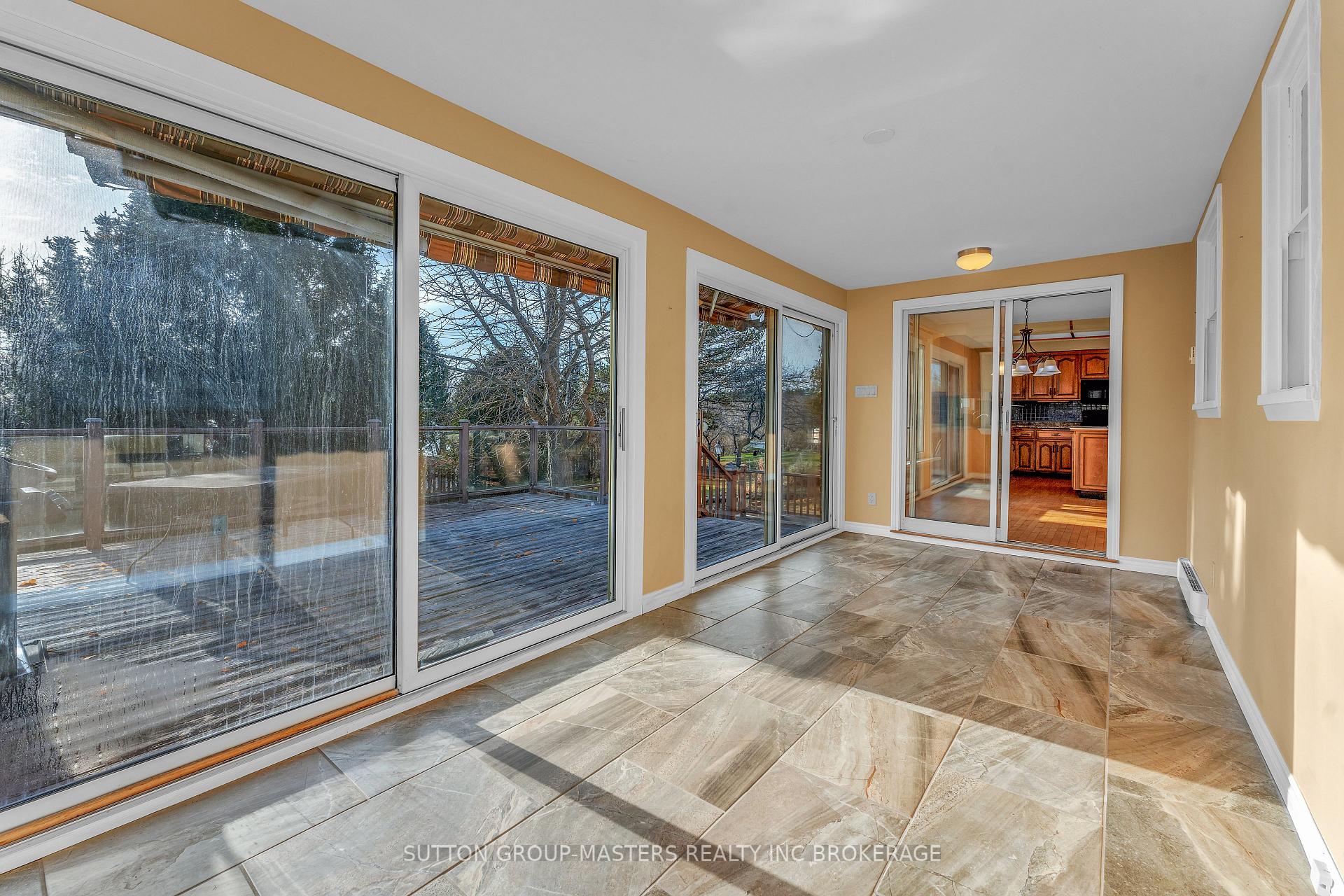 Photo 15 of 6 Brooklands Park Avenue, Loyalist, Lennox and Addington - South — HOMEH