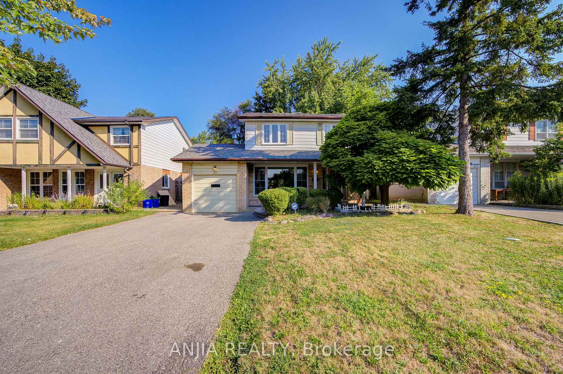 Photo 1 of 26 Romfield Circuit, Markham, Royal Orchard — HOMEH
