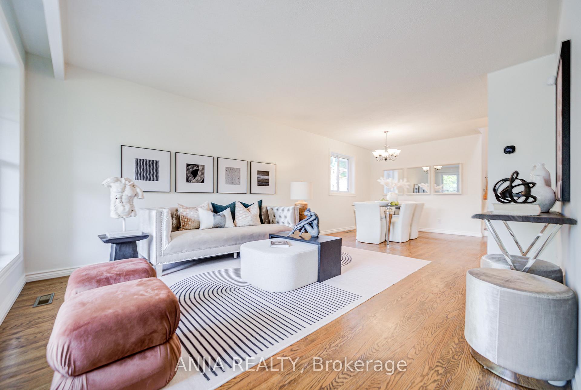 Photo 3 of 26 Romfield Circuit, Markham, Royal Orchard — HOMEH
